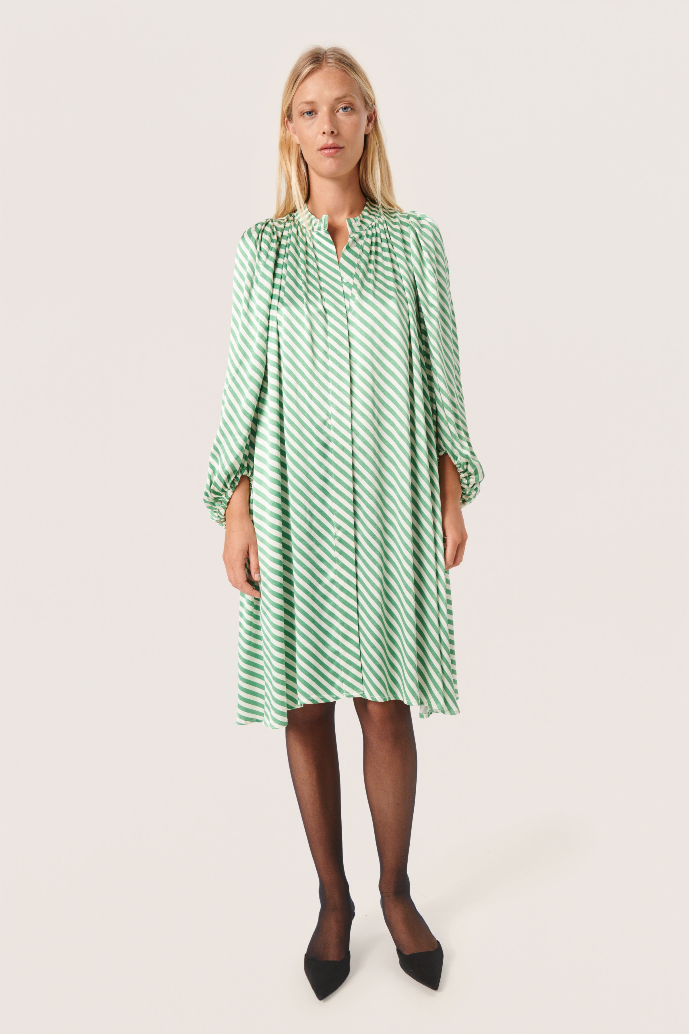 SLSoho Klänning LOOKBOOK FRONT 30407226-302597