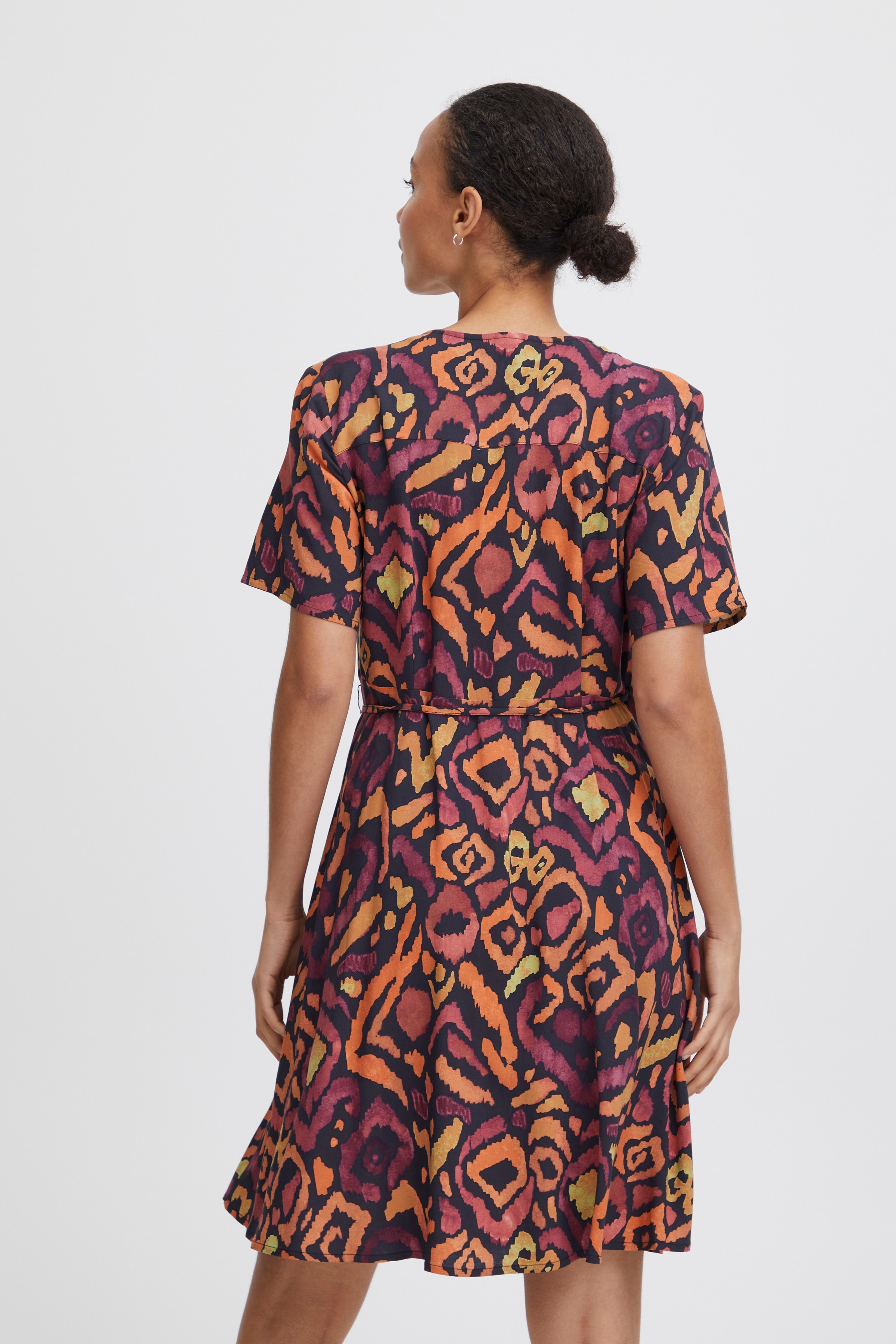 BYMMJOELLA Kjole LOOKBOOK BACK 20814528-202953