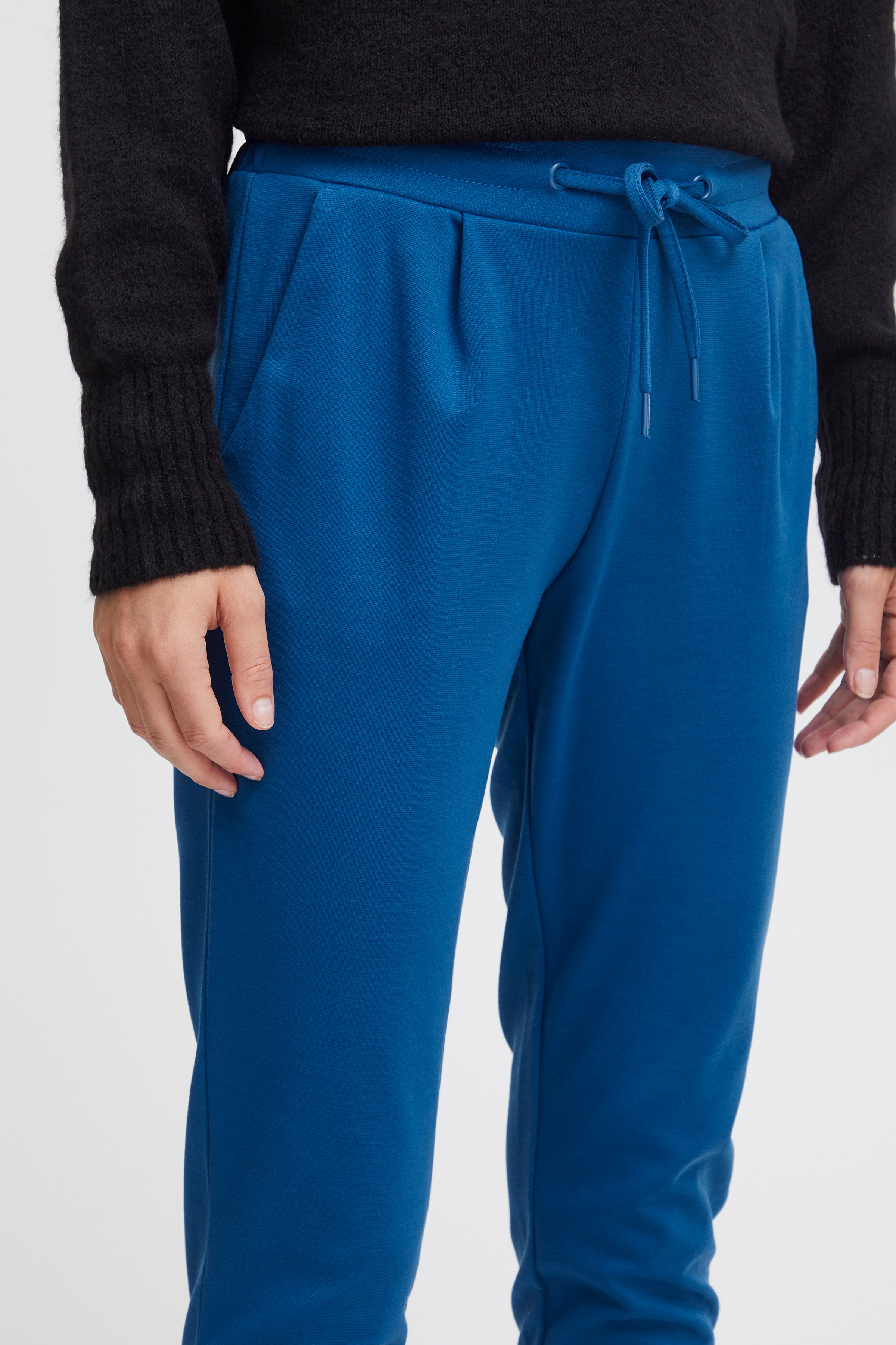 IHKATE Pantalon LOOKBOOK DETAIL 20105036-194057