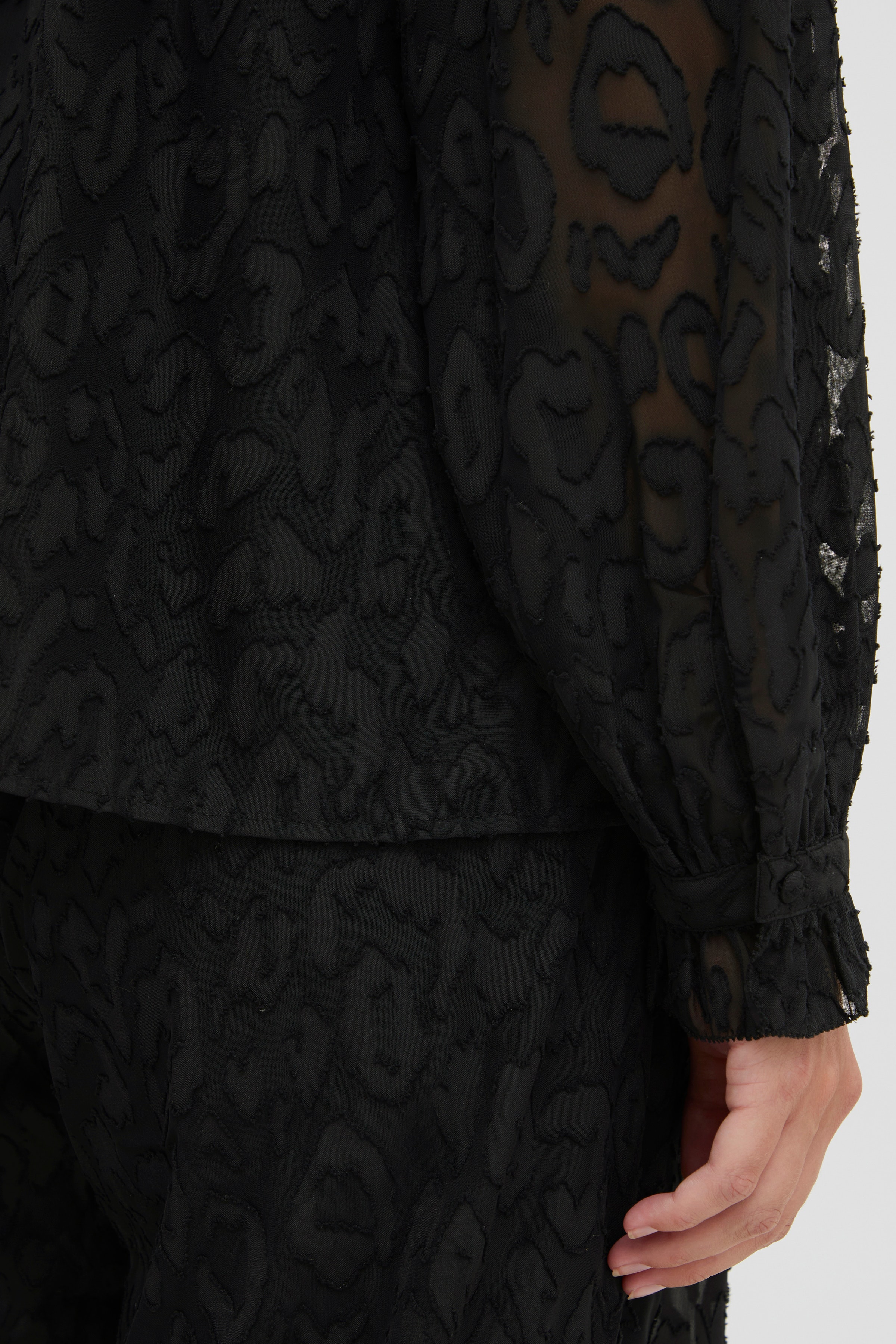 Langærmet skjorte LOOKBOOK DETAIL 50207054-193911