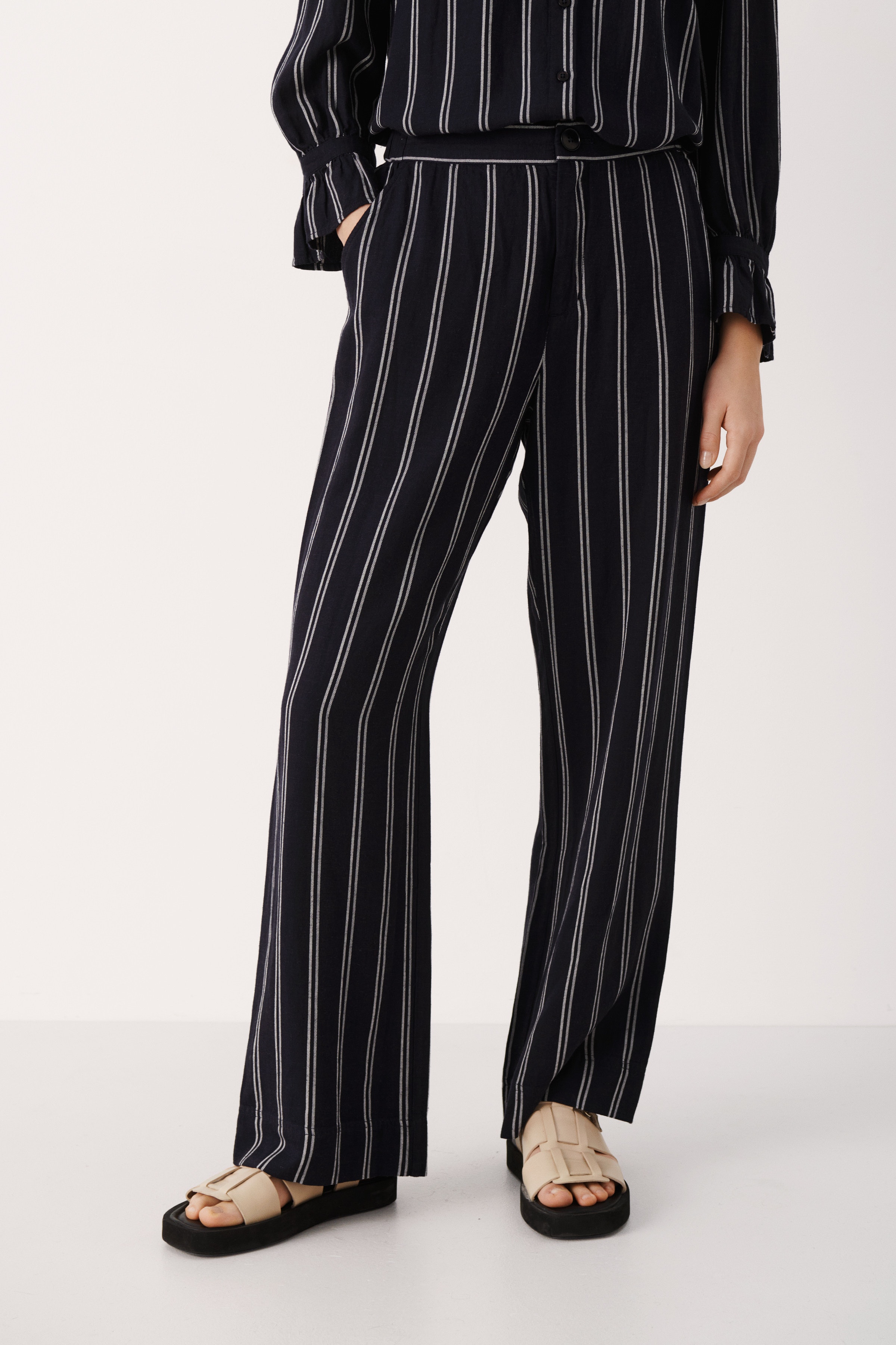 NesrinPW Casual pants LOOKBOOK FRONT 30306682-301239