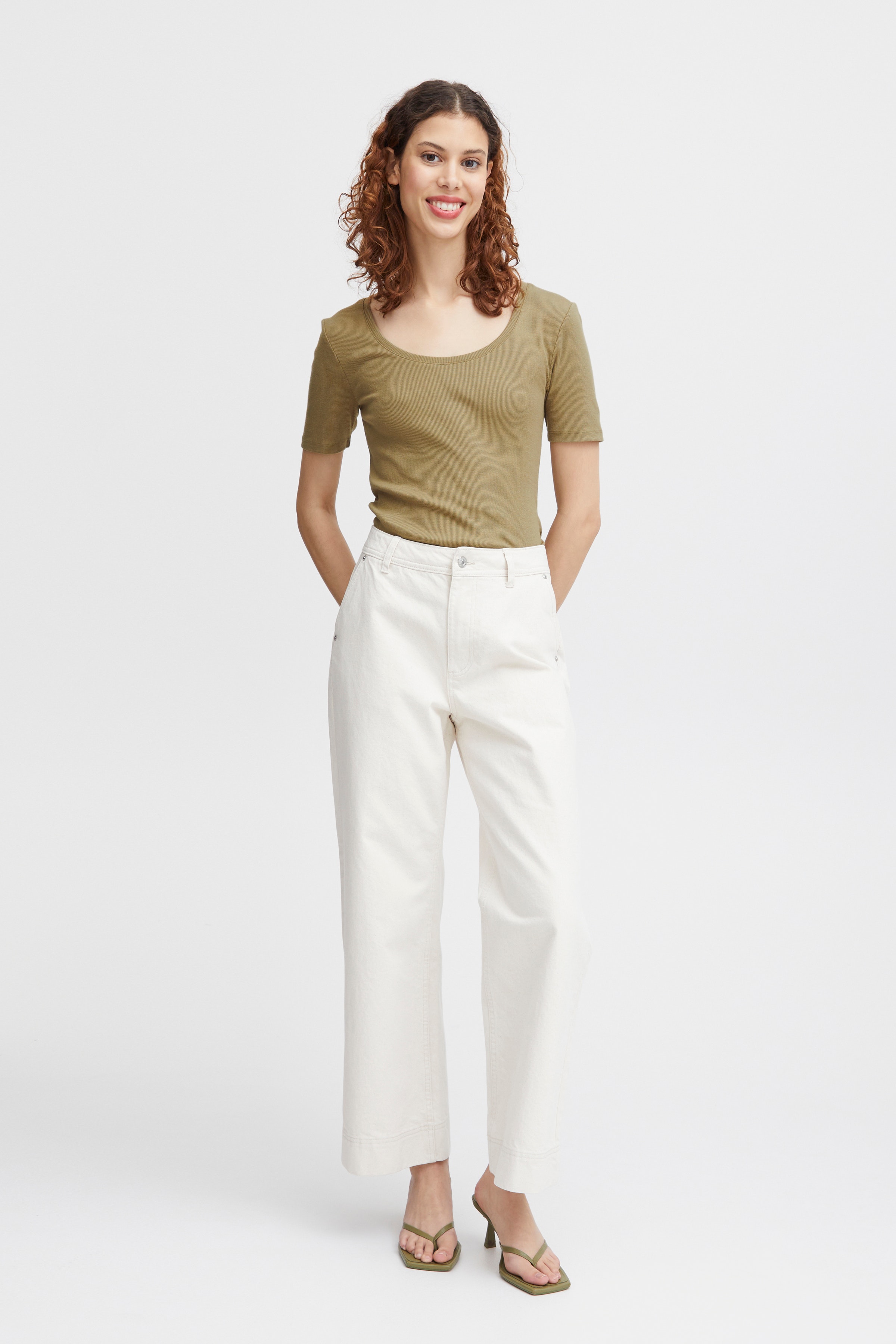 BYSANANA T-shirt LOOKBOOK FRONT 20814678-170620