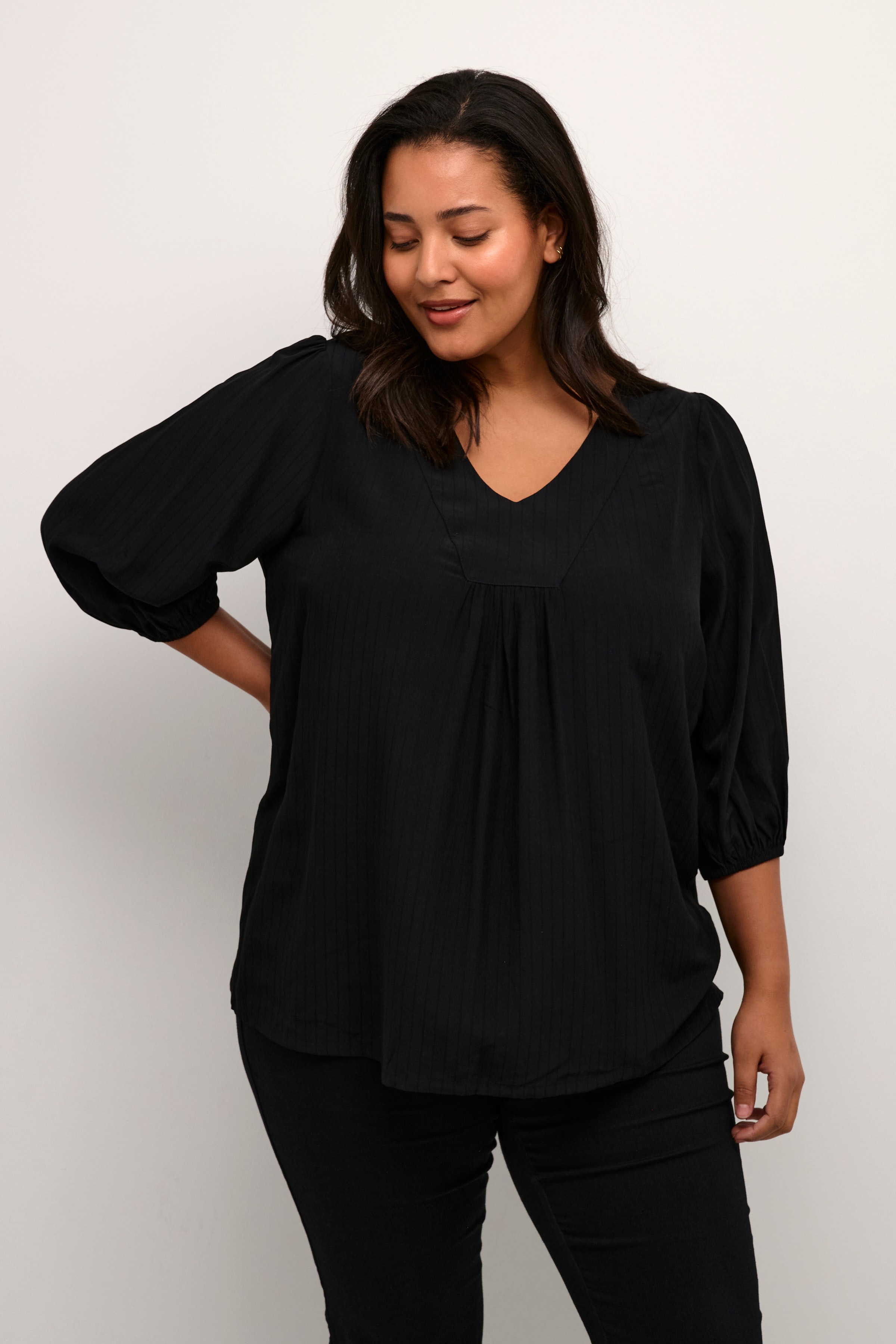 KCjoanna Blouse LOOKBOOK FRONT 10580970-100121