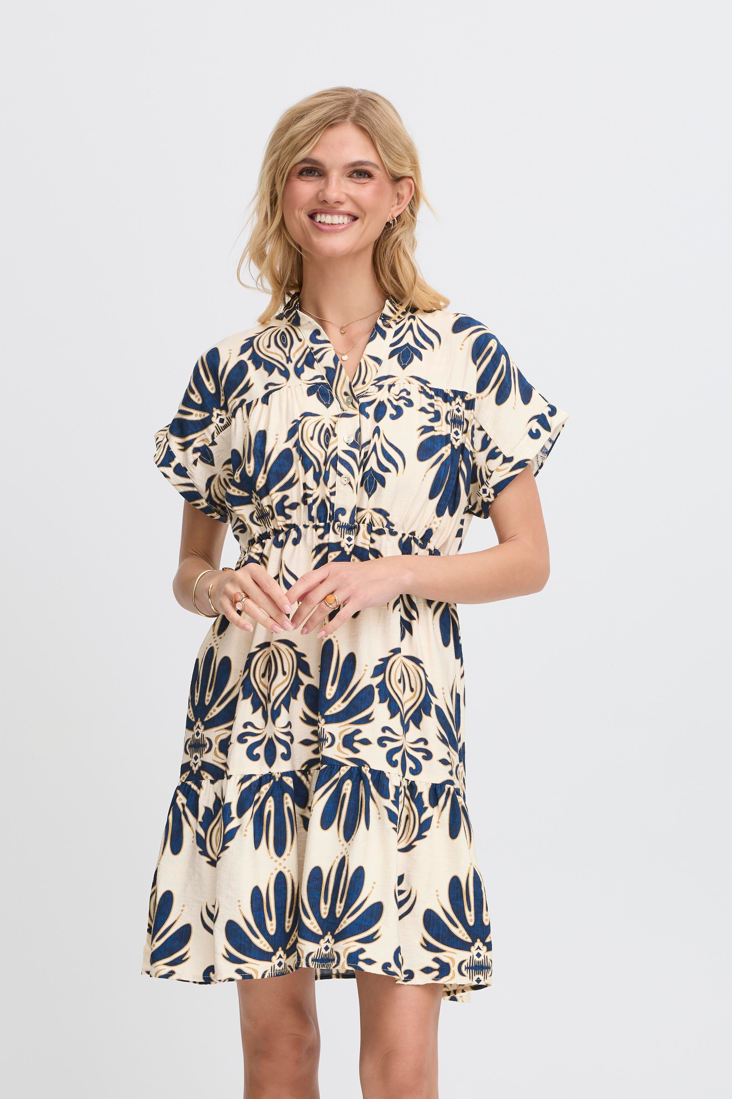 SBMARITHA Kjole LOOKBOOK FRONT 22100978-193923