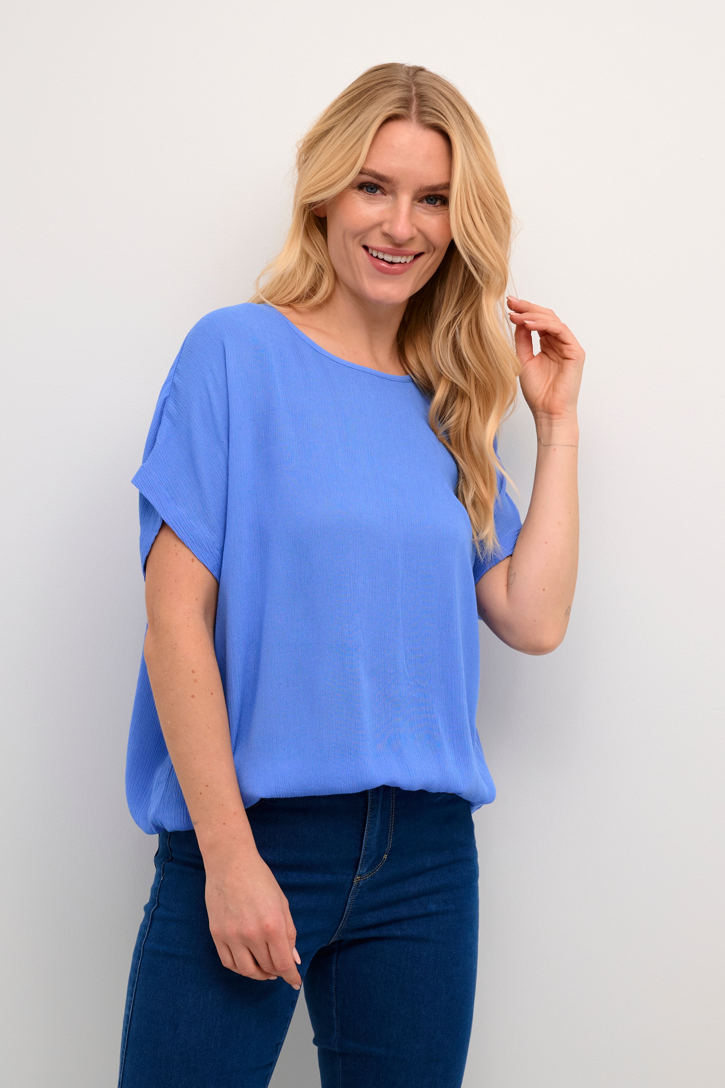 KAamber Blus LOOKBOOK FRONT 10500781-174037