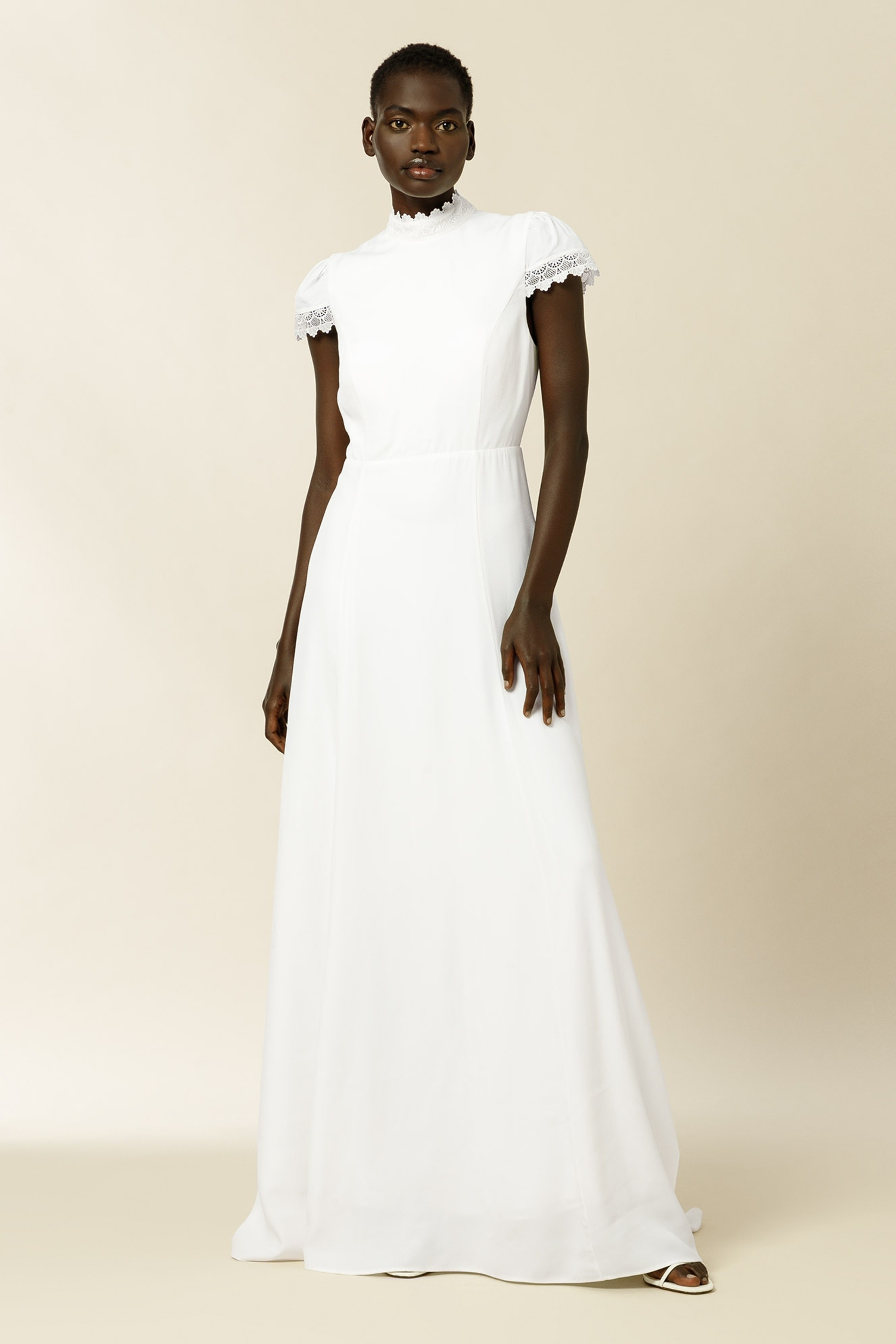 Malea Kjole LOOKBOOK FRONT 30600255-WH010