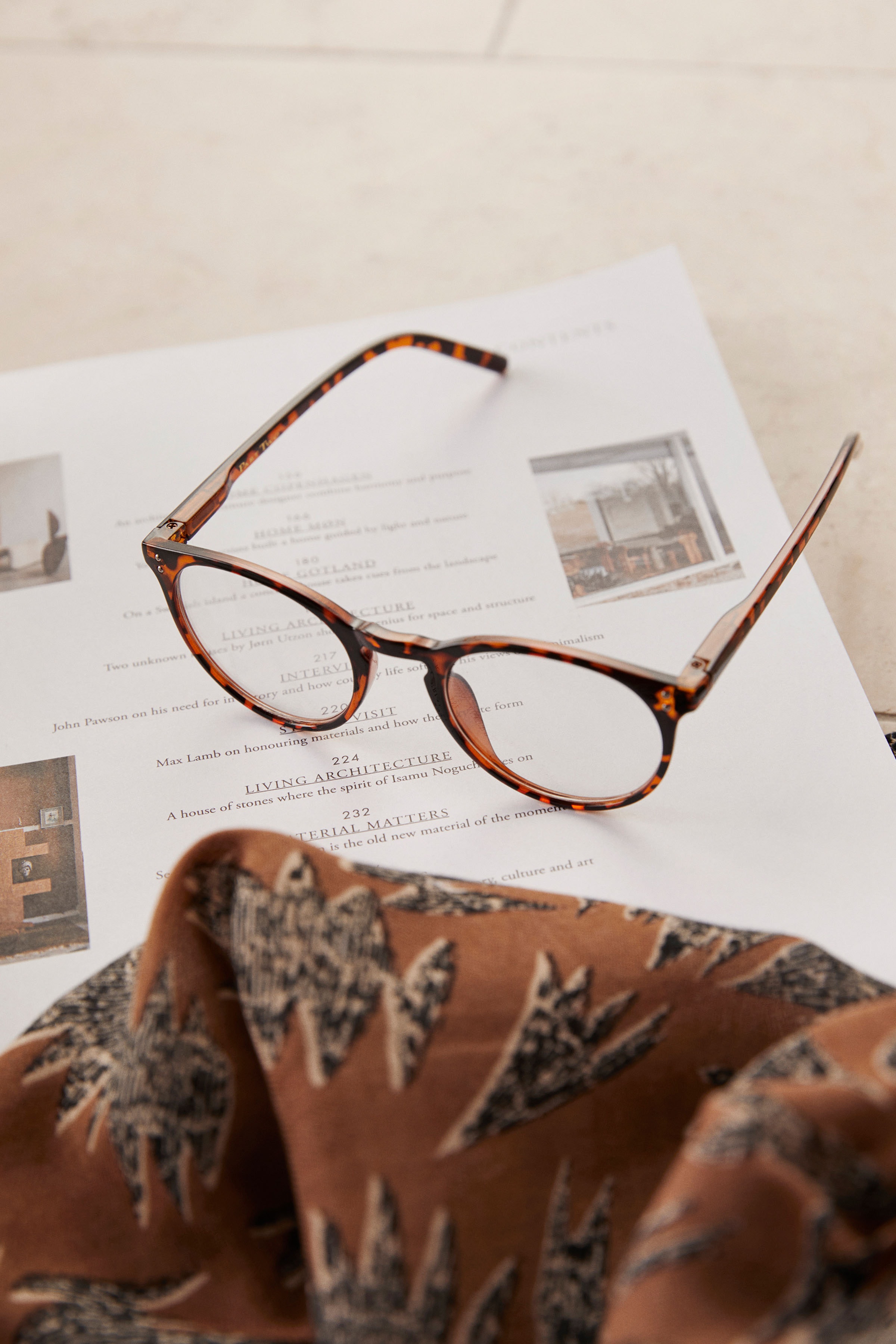 EbyanPW Reading glasses LOOKBOOK BACK 30305363-300307