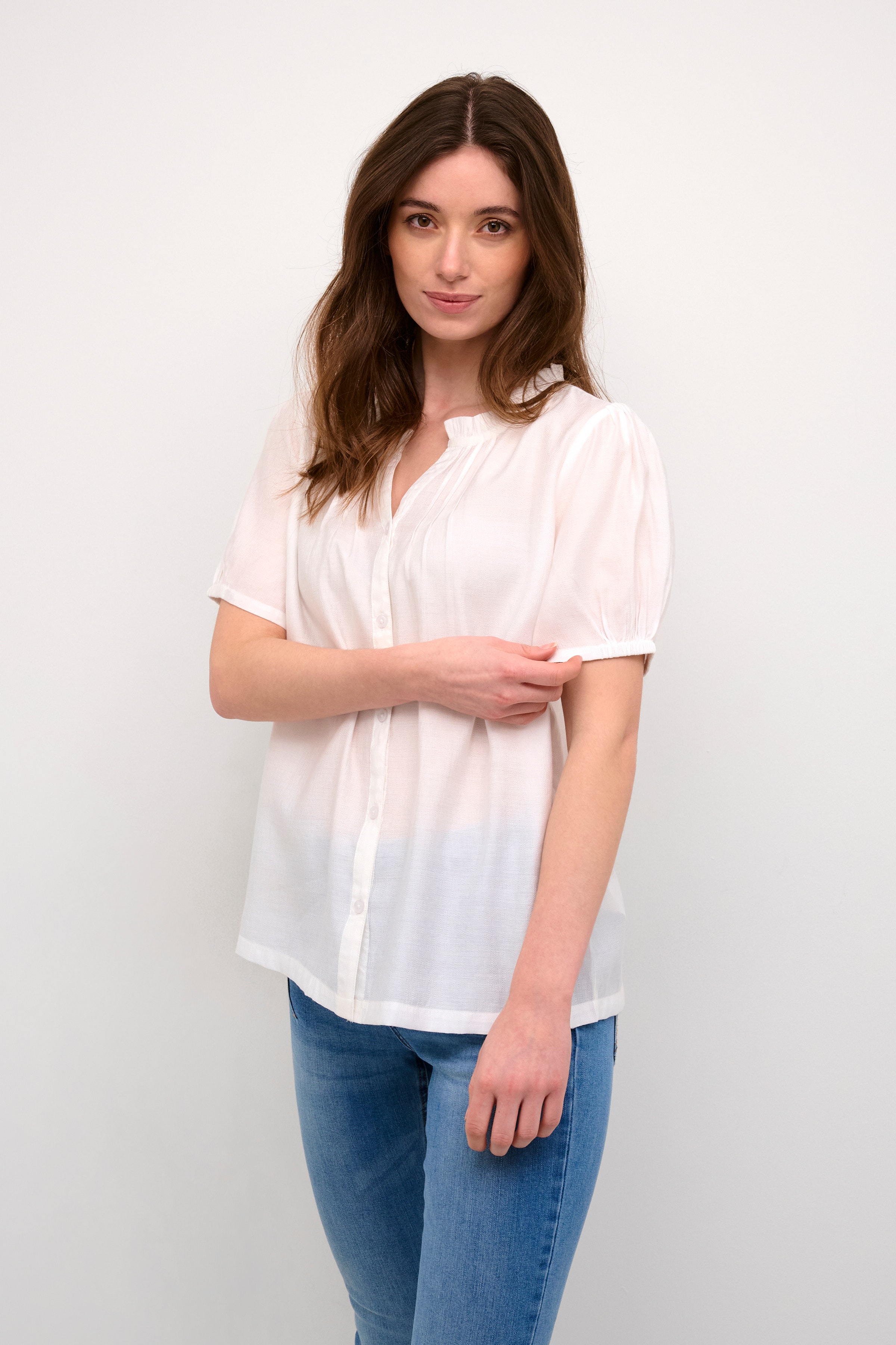 CRLiseline Bluse LOOKBOOK FRONT 10613281-110602