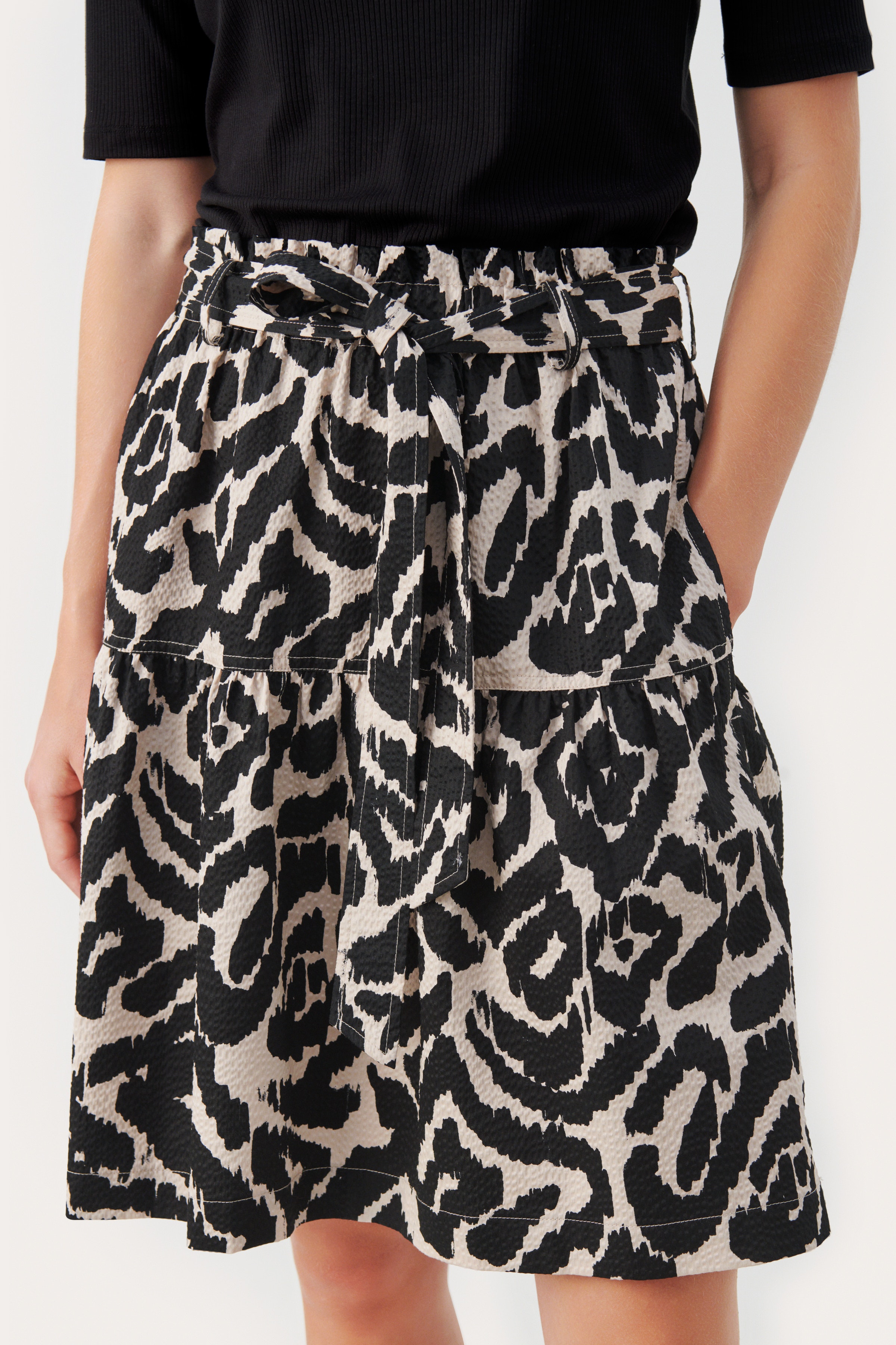 CelianesPW Skirt LOOKBOOK DETAIL 30308336-302383