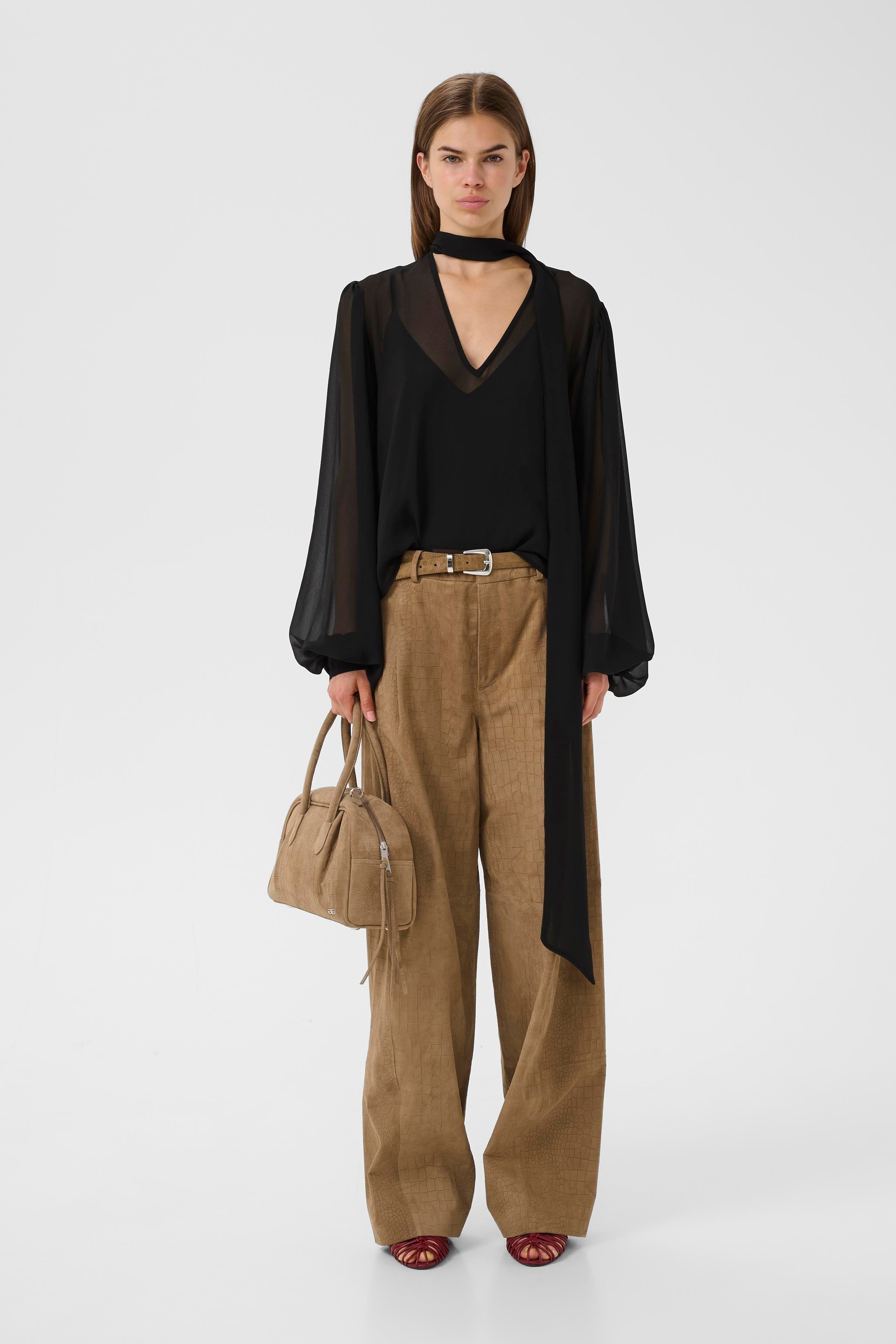 GZzurina Blouse LOOKBOOK FRONT 10911029-100017