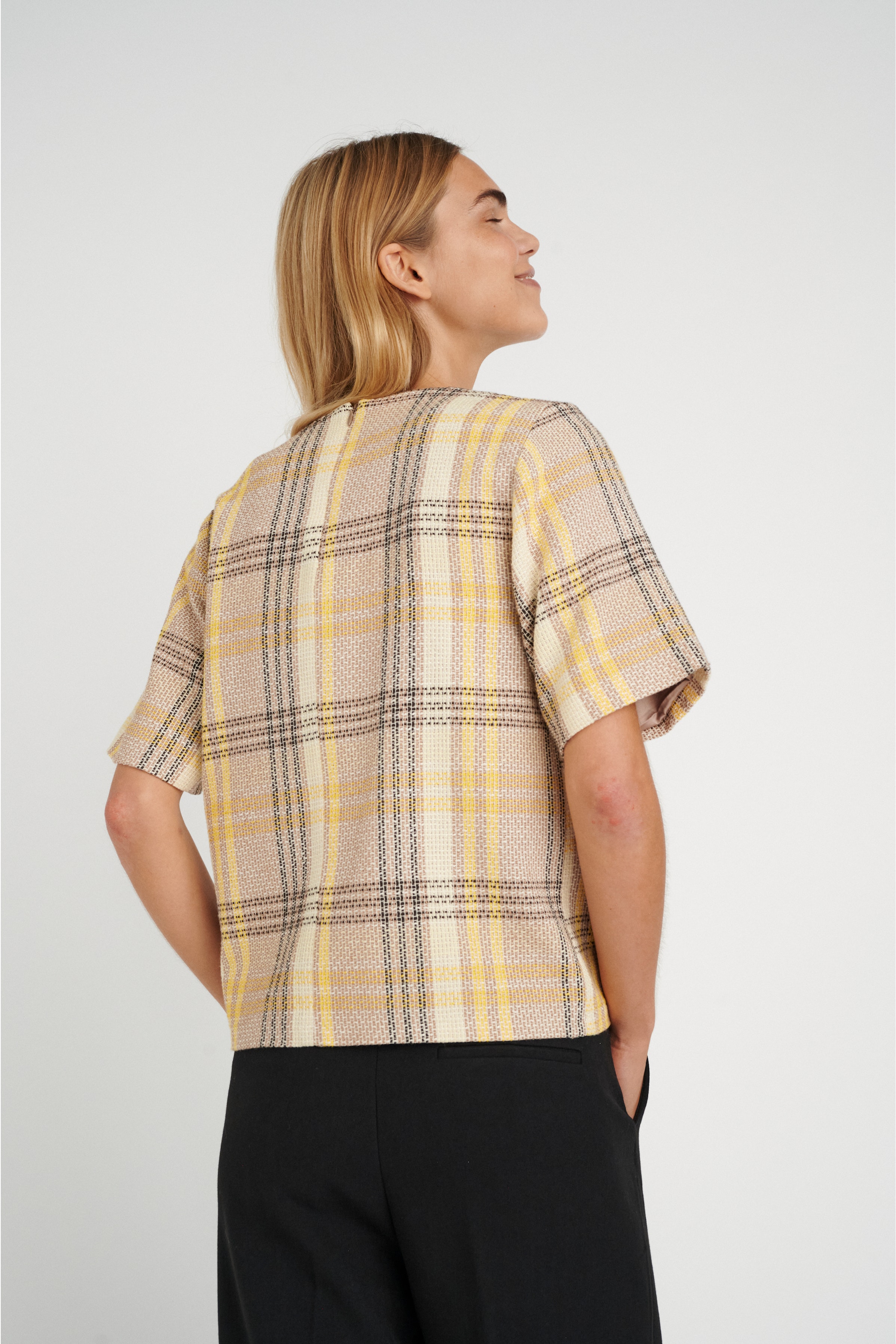 PerleIW Kurzarm-Bluse LOOKBOOK BACK 30107132-300371