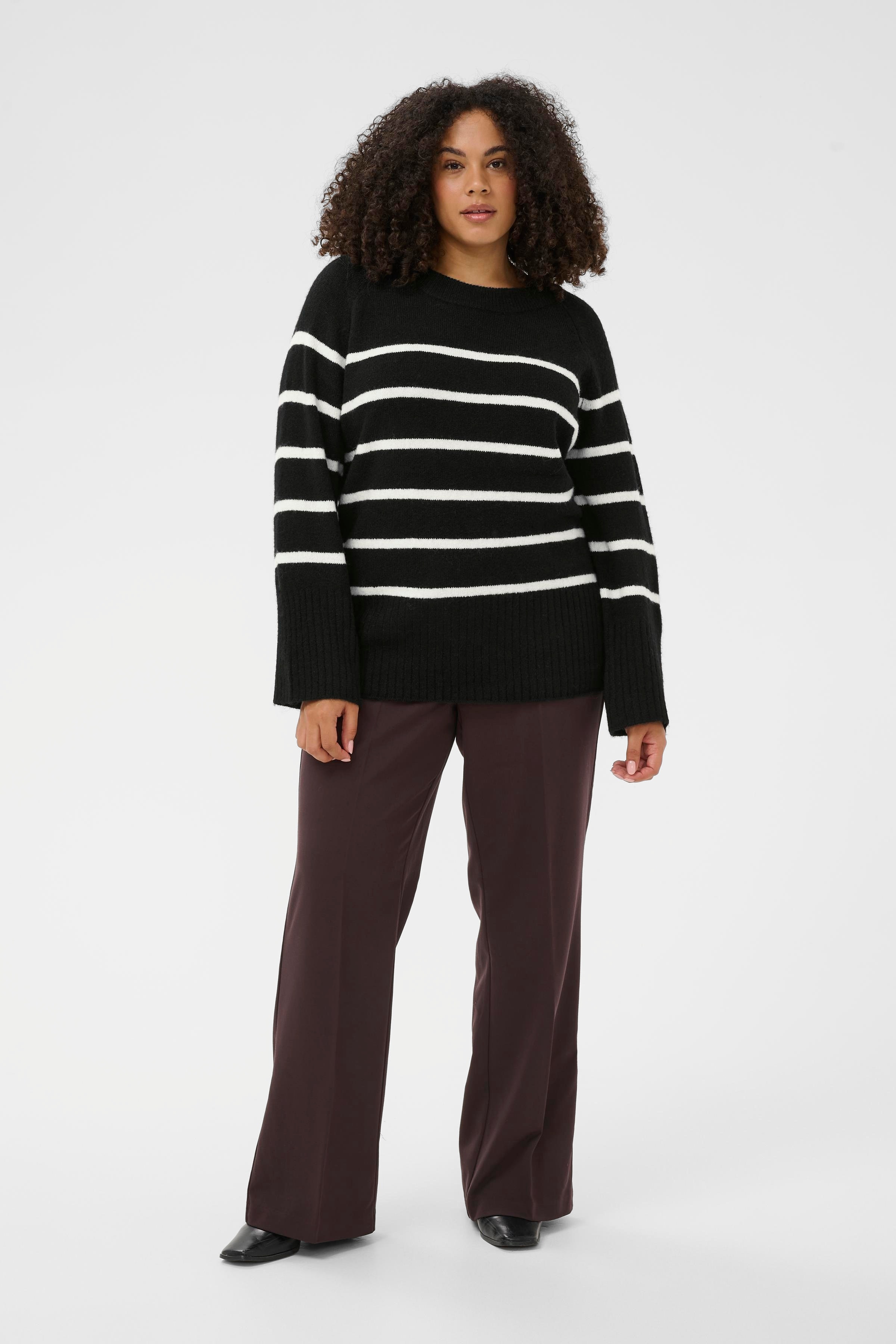 KCerina Pullover LOOKBOOK FRONT 10583794-108597