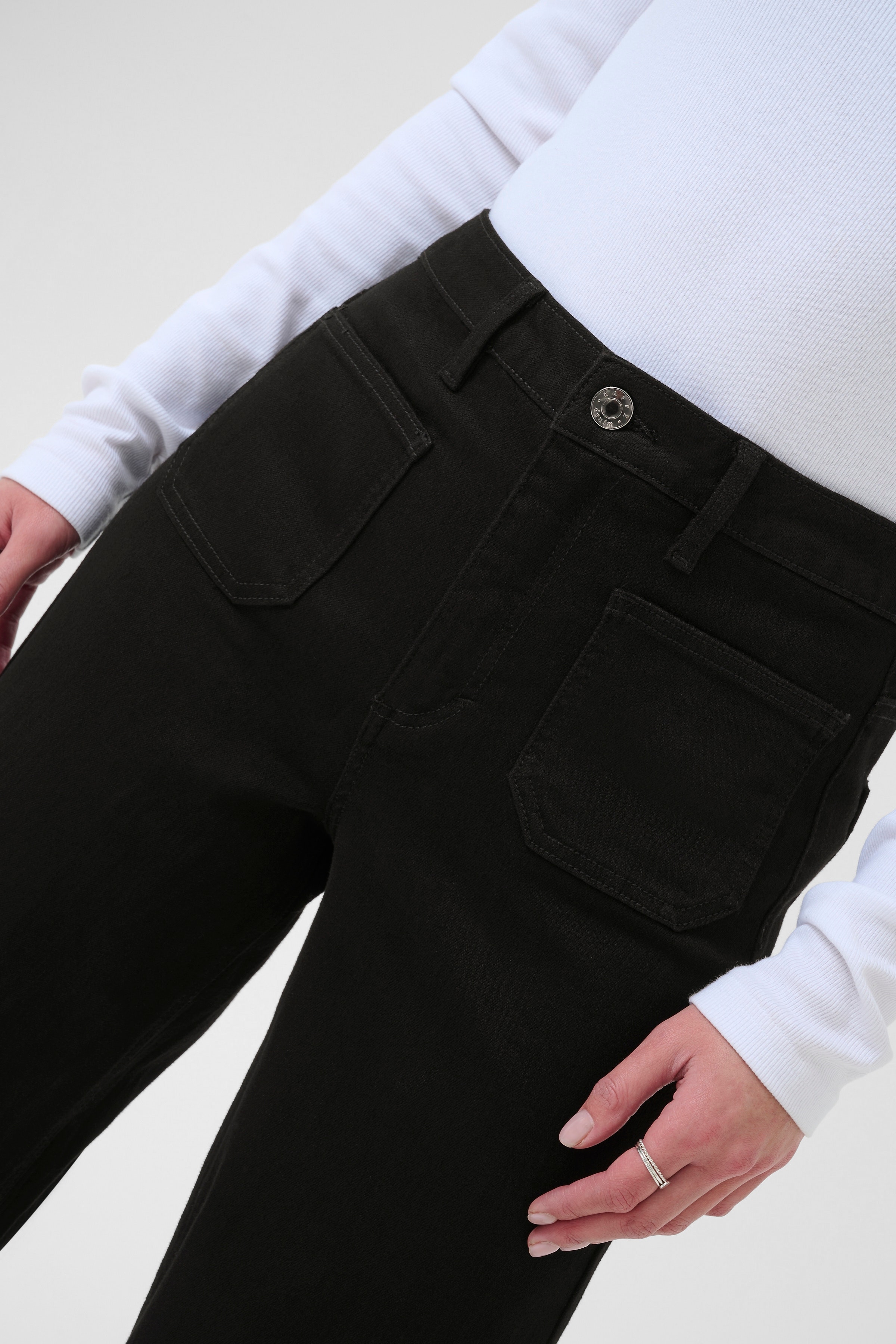 KAbrook Jeans LOOKBOOK DETAIL 10510722-100121