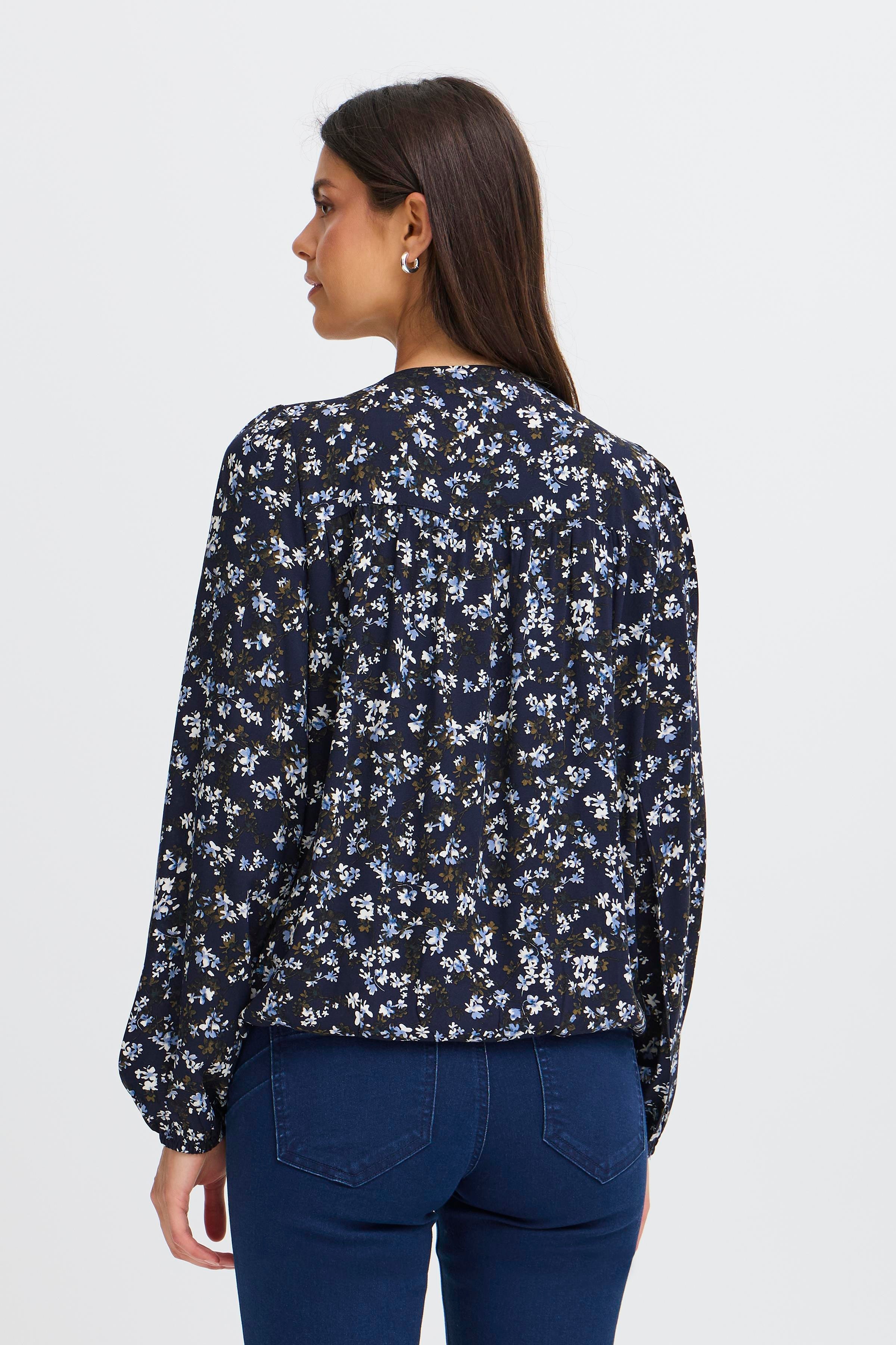 FRKIKI Bluse LOOKBOOK FRONT 20617101-900001886