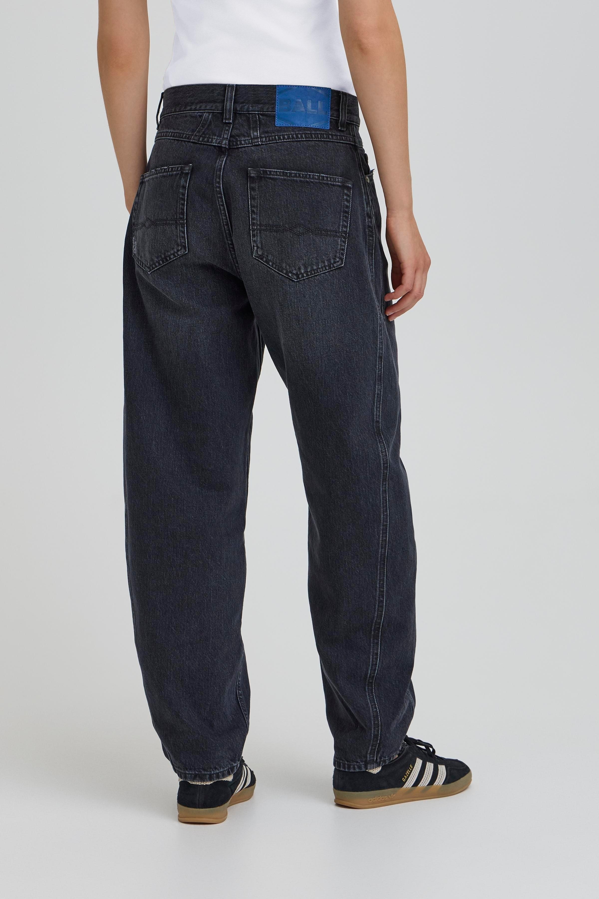 BACAVI Curved Jeans LOOKBOOK BACK 50405377-205277