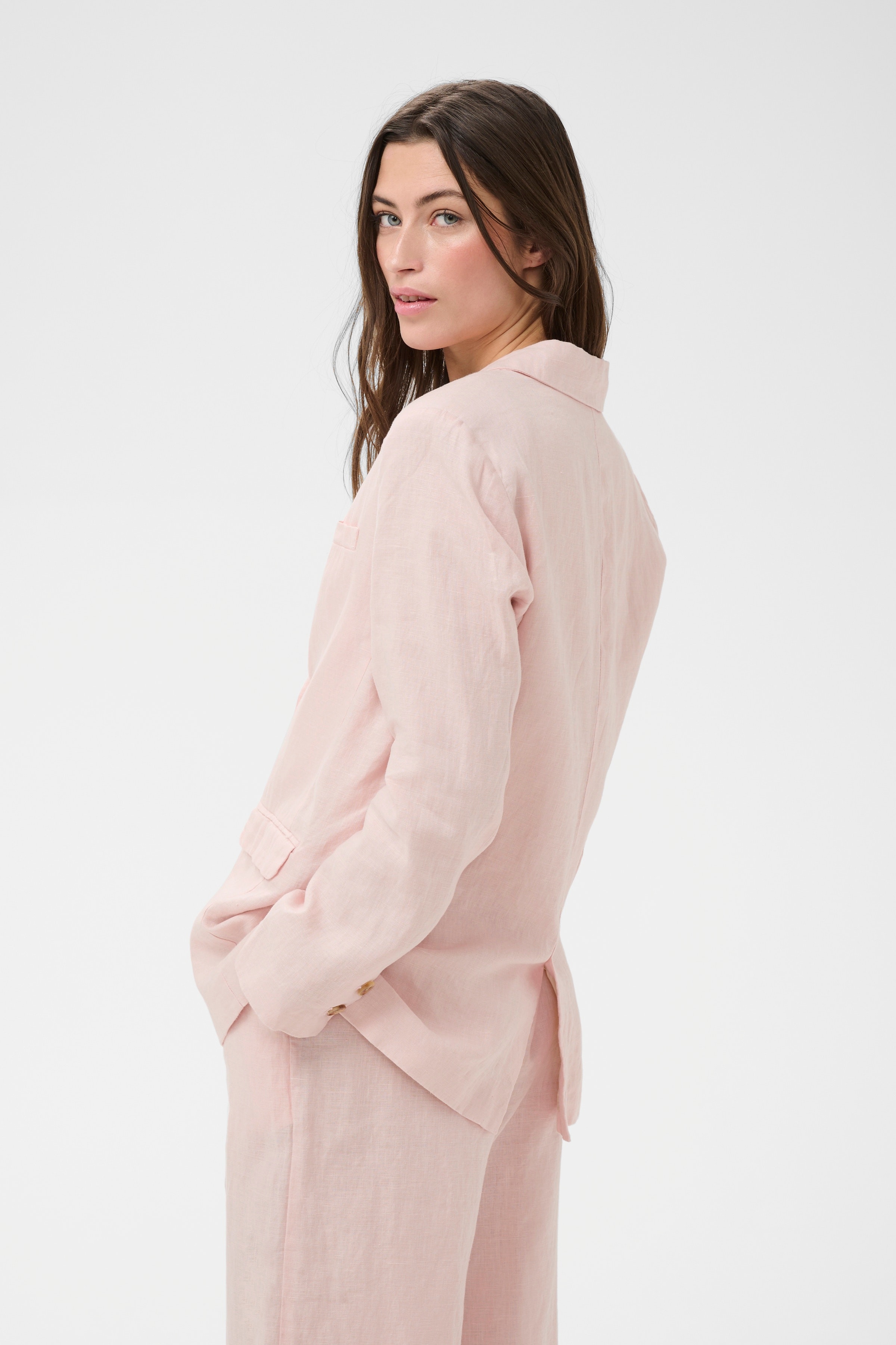 NyanPW Linen Blazer LOOKBOOK BACK 30309561-141905