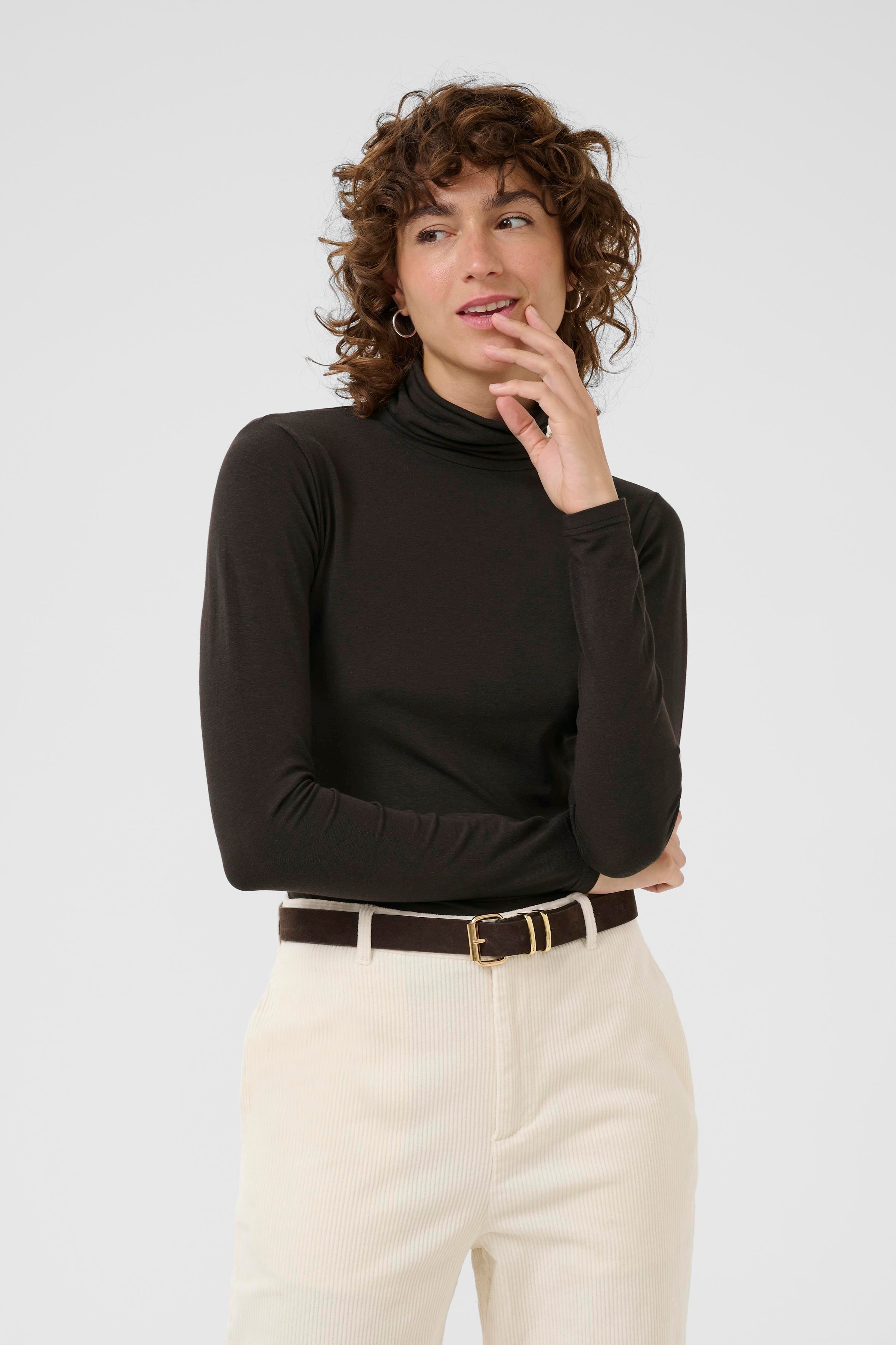 EfinasPW T-shirt LOOKBOOK FRONT 30309923-191018