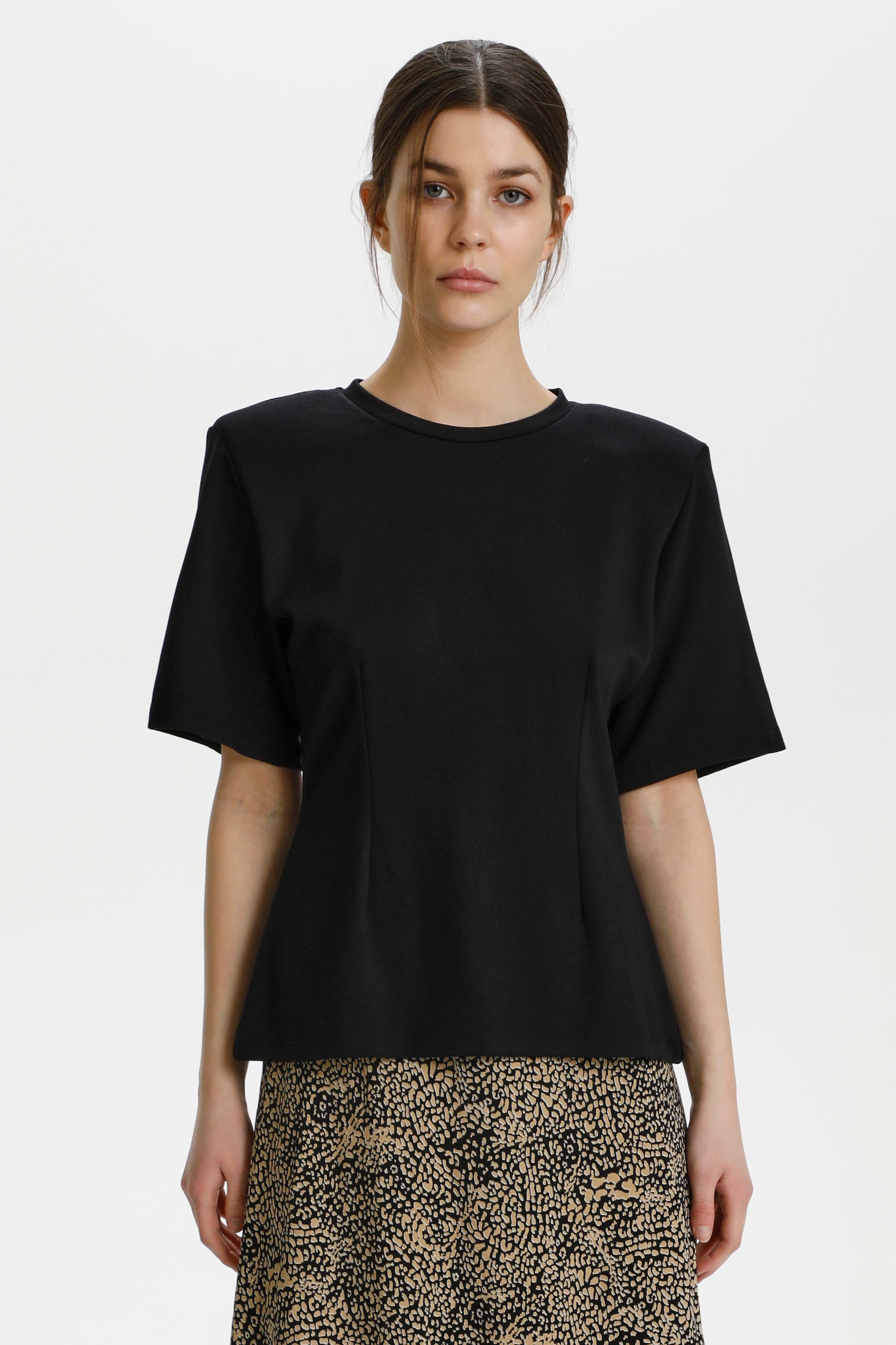 AnkaGZ T-shirt LOOKBOOK FRONT 10905369-100017