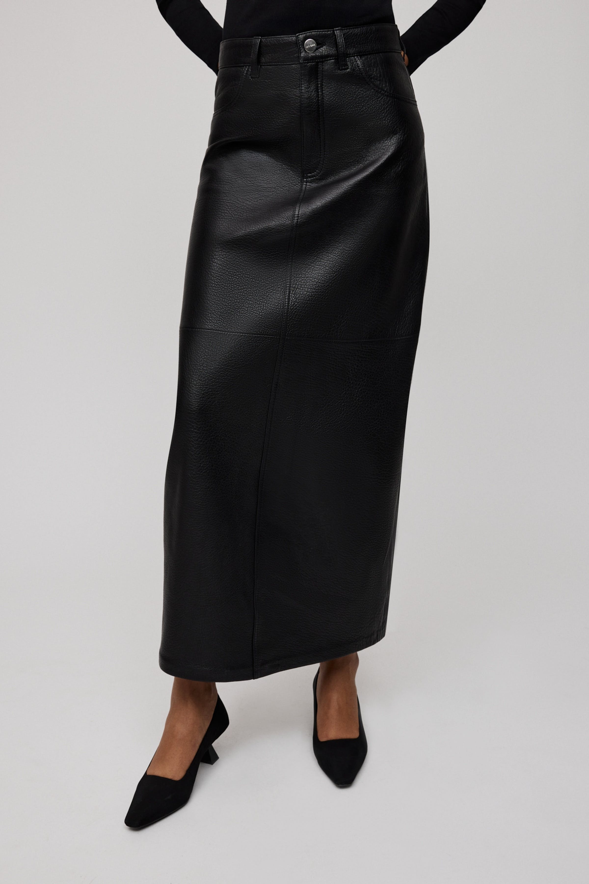 LISANNE Skirt LOOKBOOK FRONT 30600688-BK999