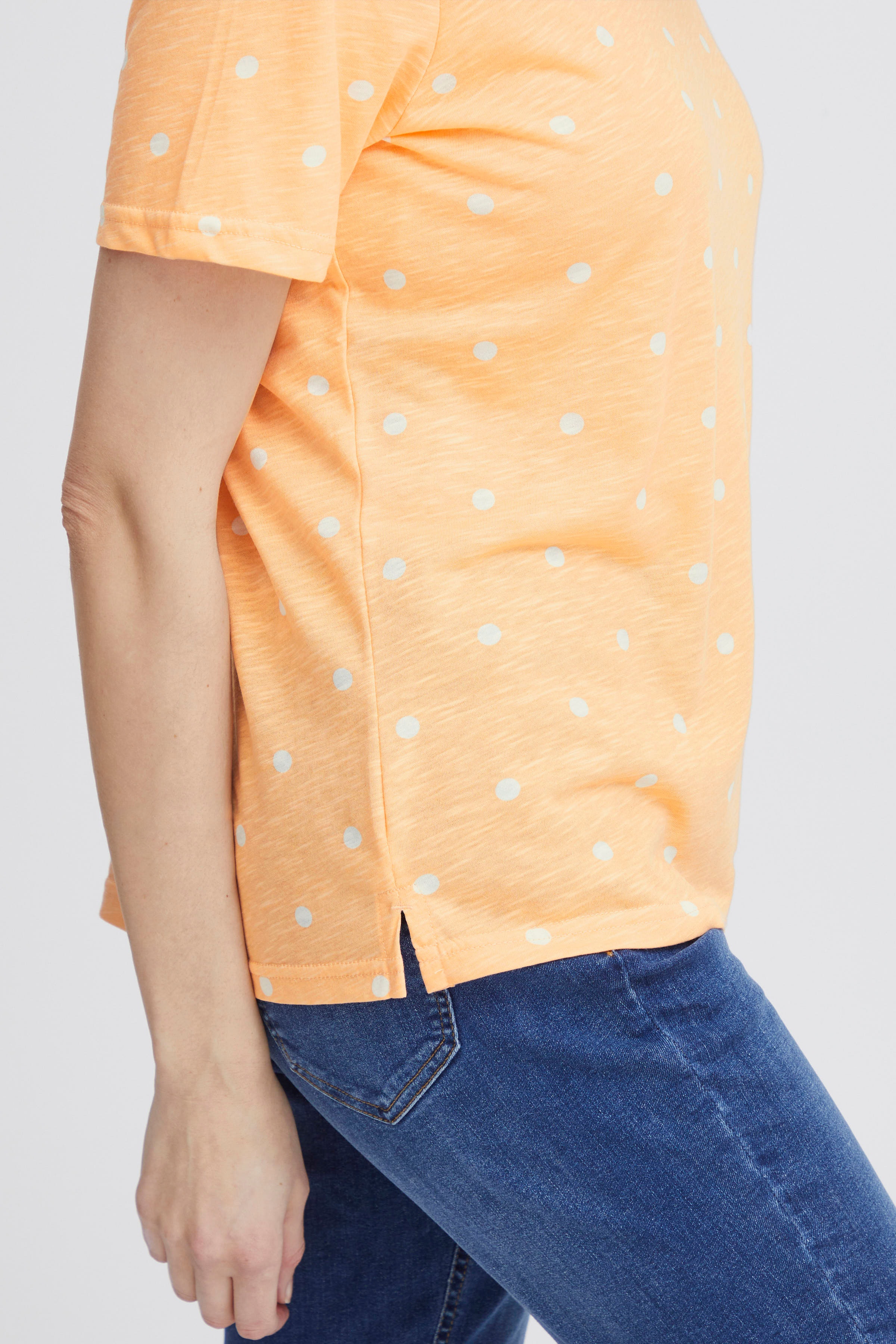 FRHAZEL T-shirt LOOKBOOK DETAIL 20613783-202829