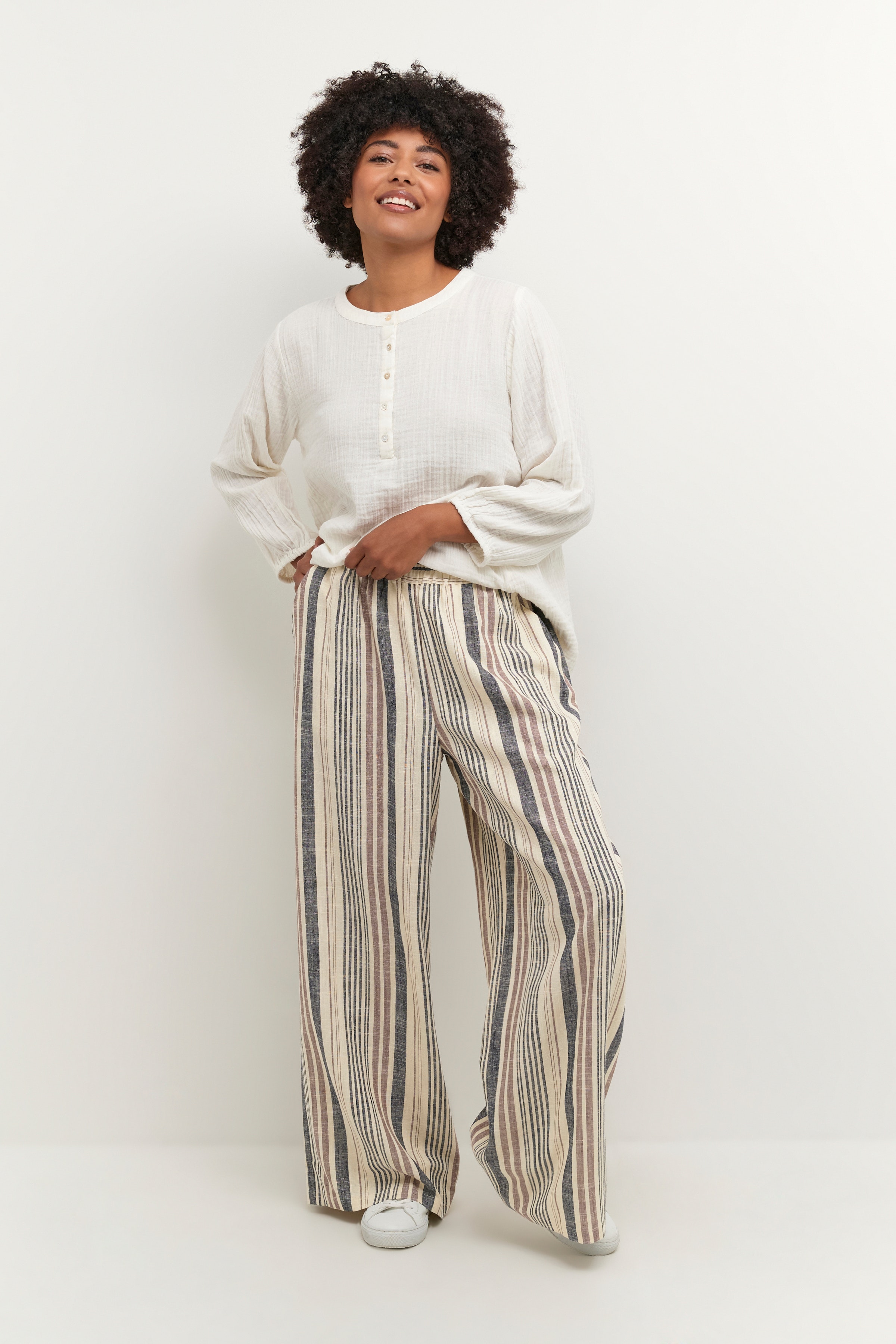 CUamena Linen Trousers LOOKBOOK FRONT 50109580-161212