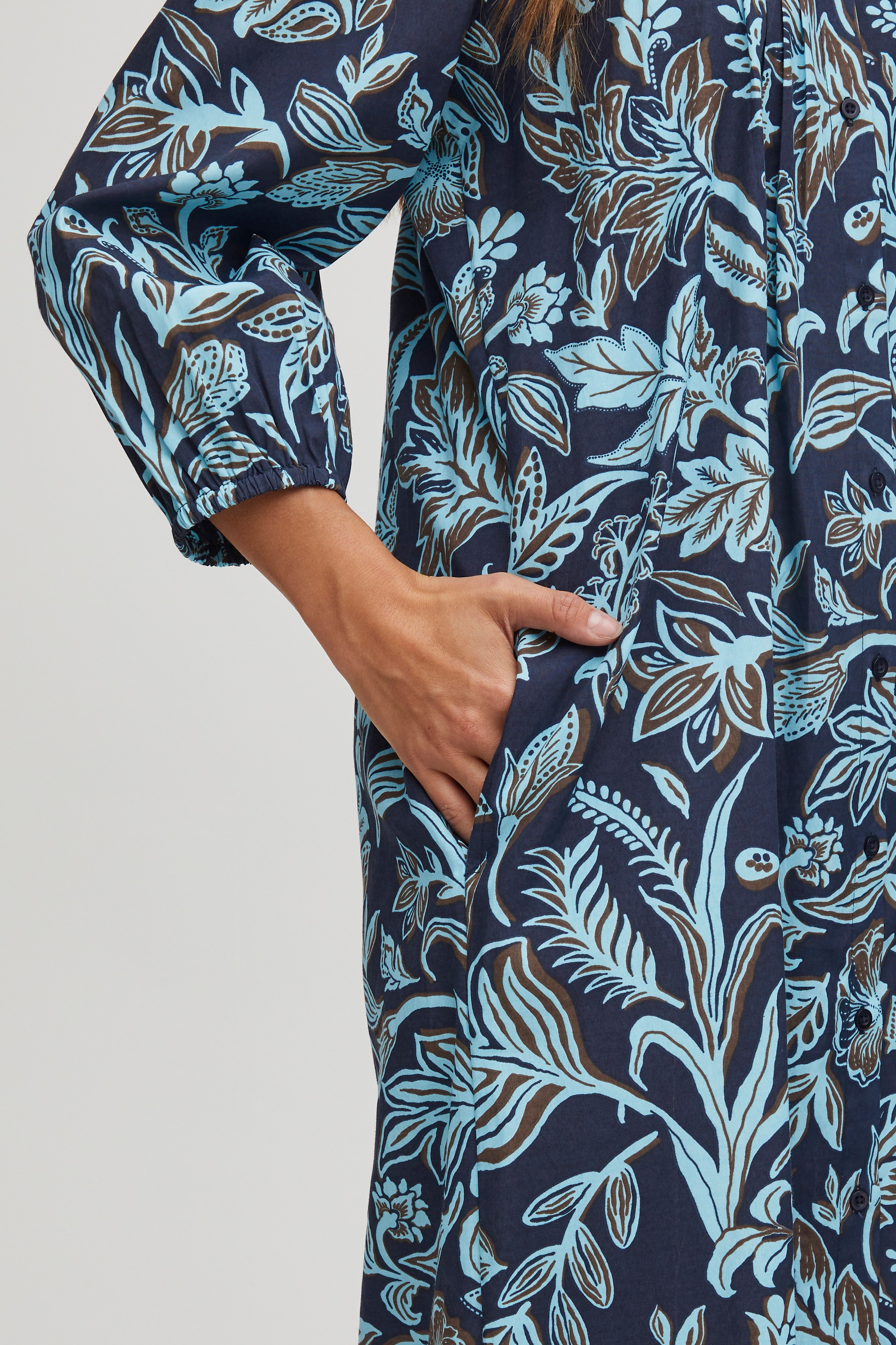 FRSHIRLA Klänning LOOKBOOK DETAIL 20612409-200119