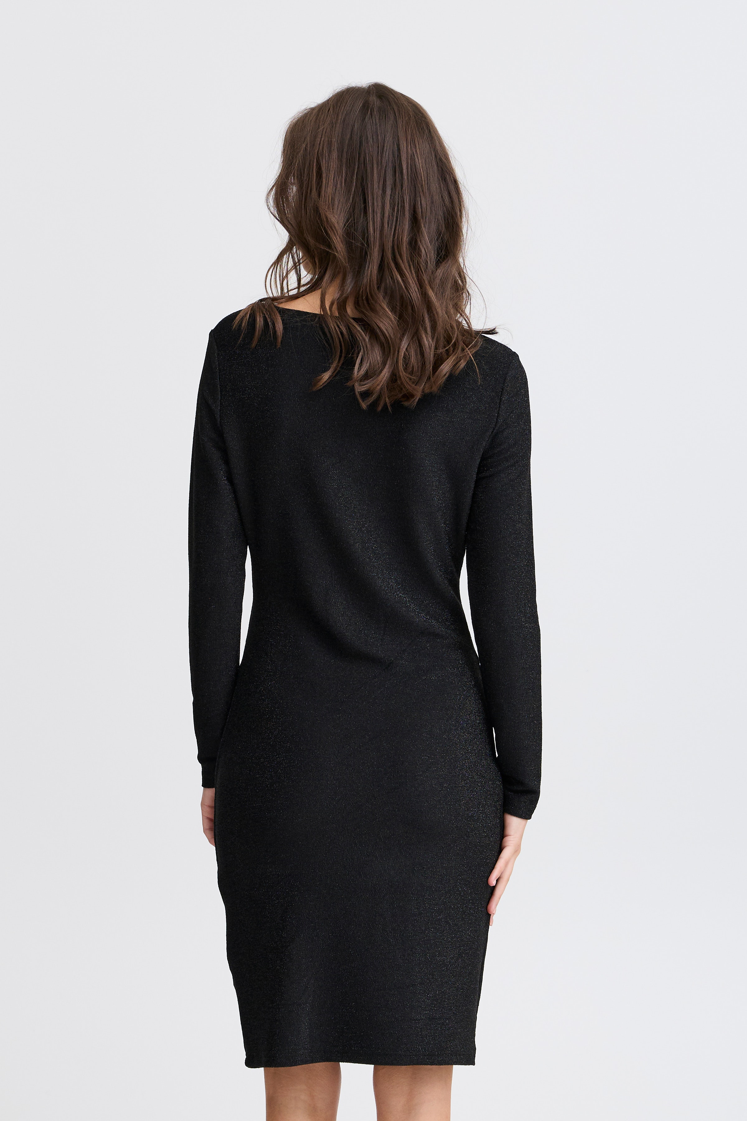 BYTACHA Kleid LOOKBOOK BACK 20815981-200453