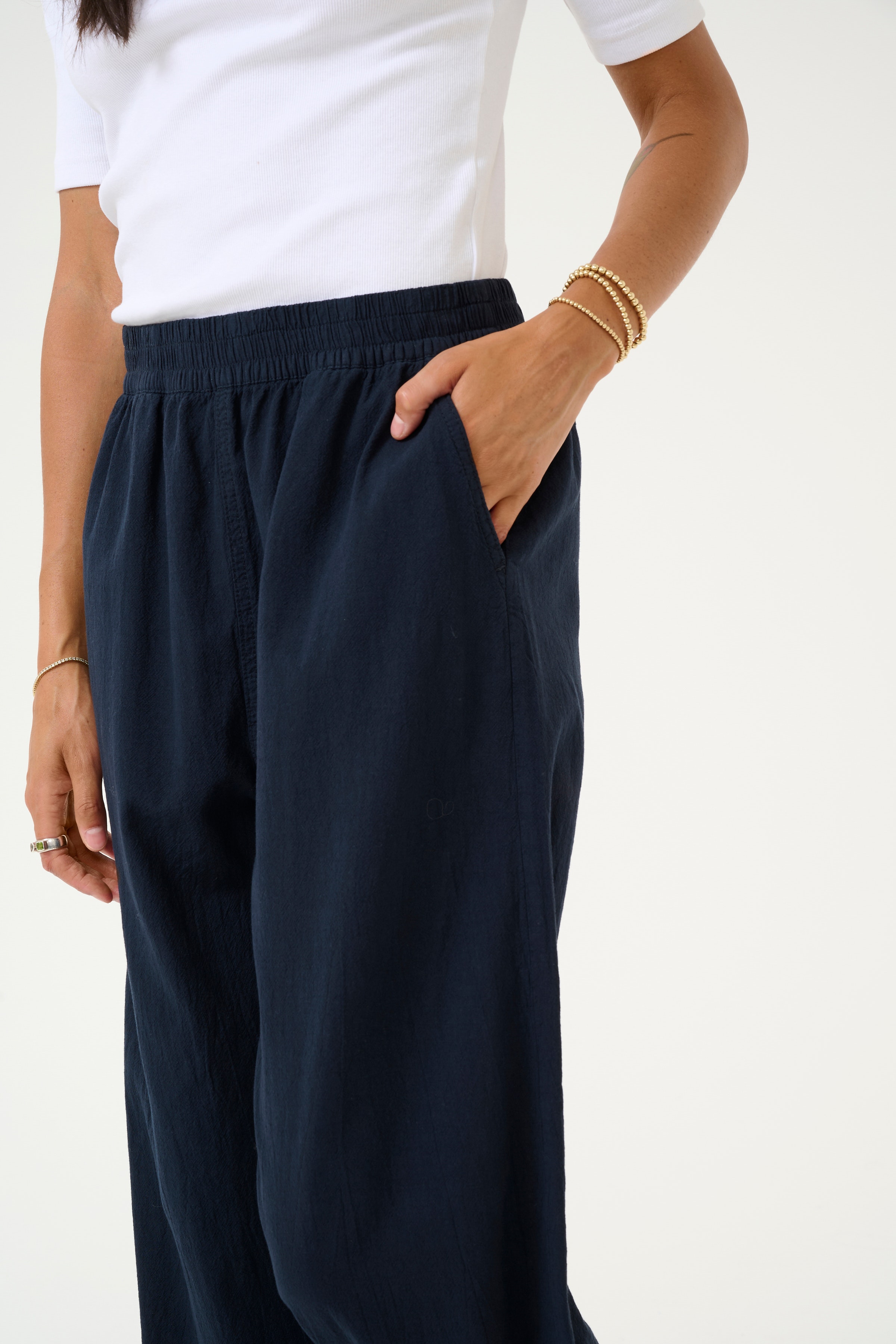 KAnaya Trousers LOOKBOOK DETAIL 10507661-52737