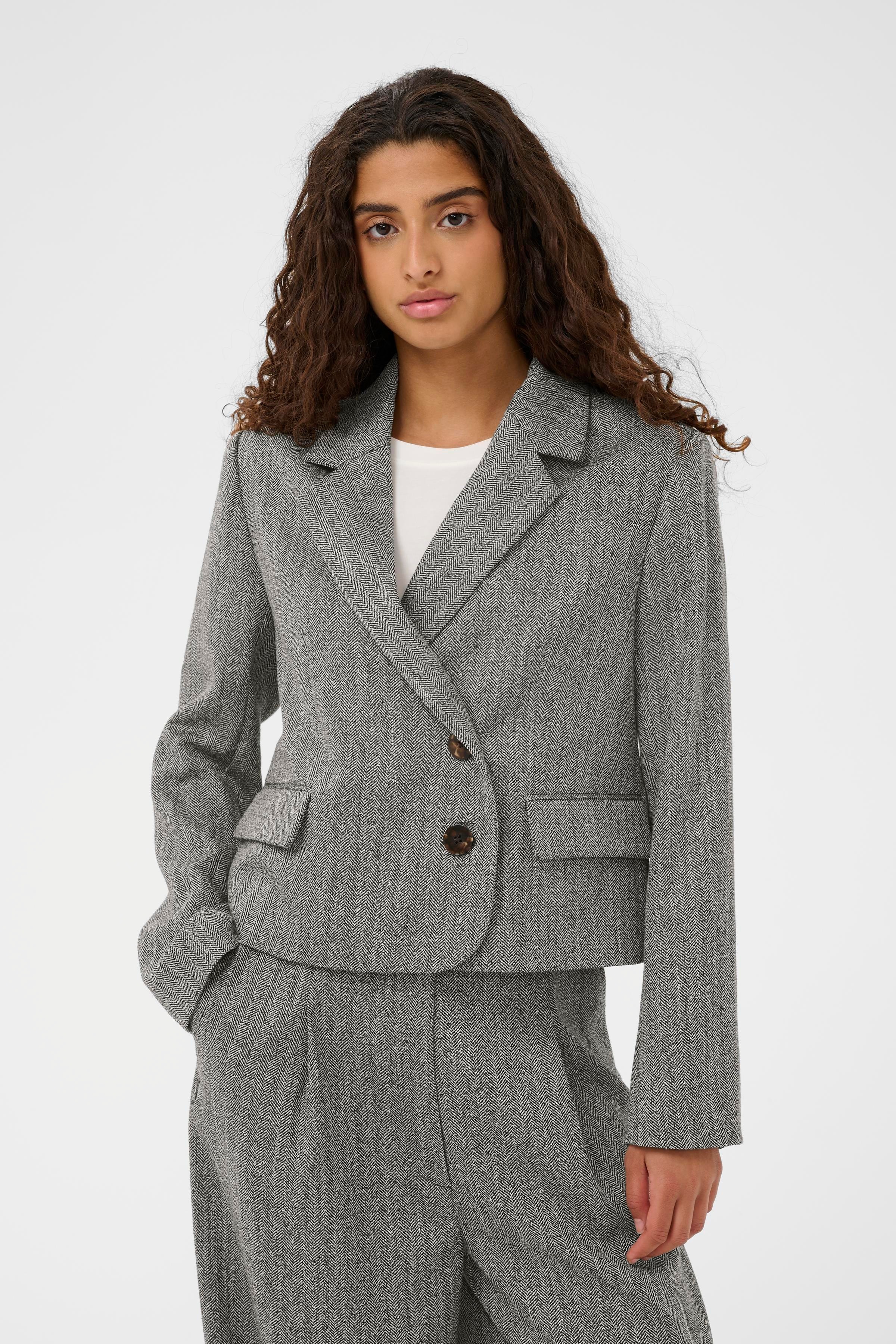 SLNanine Blazer LOOKBOOK FRONT 30408933-304513