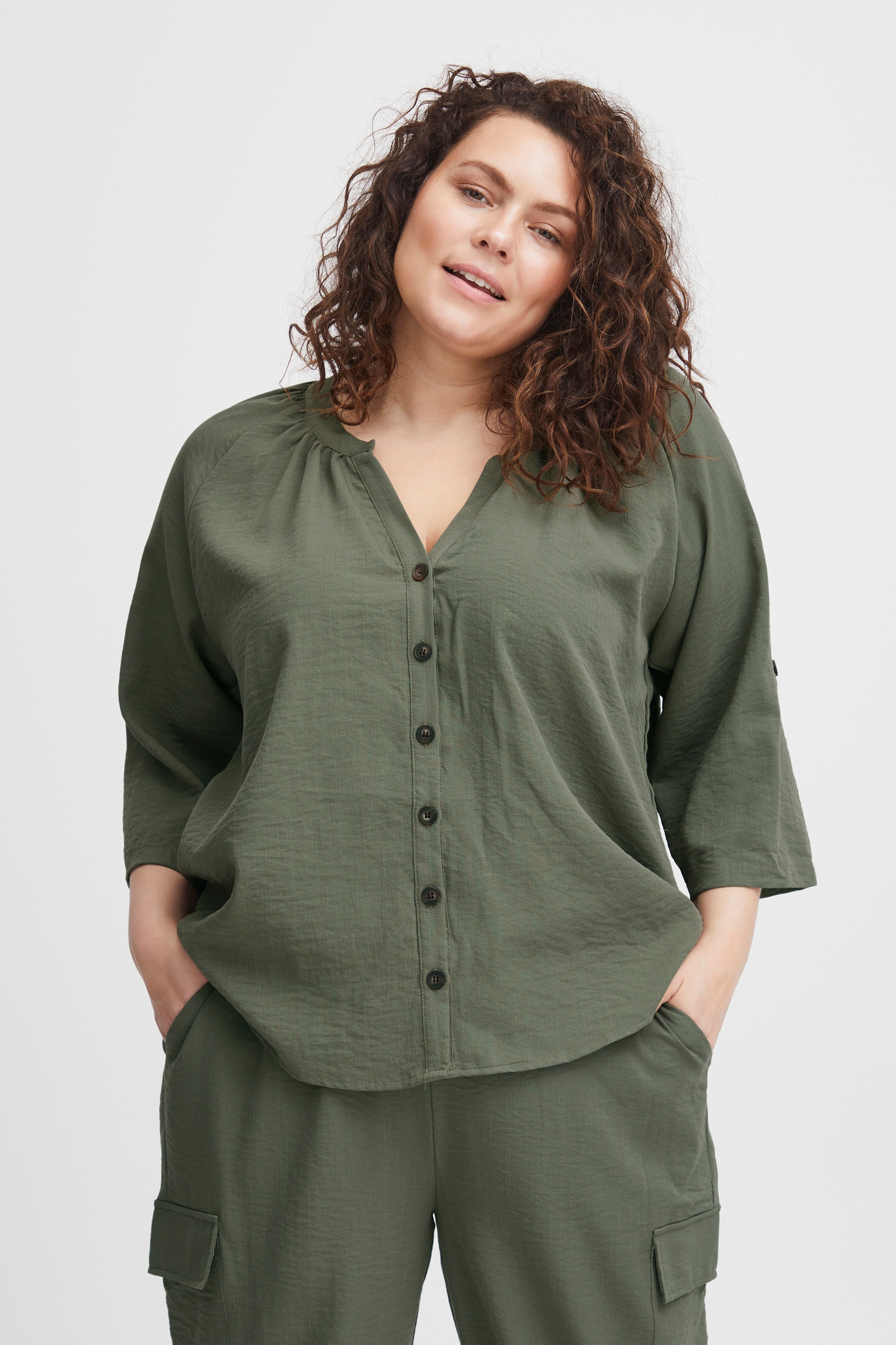 FXPJAGO Blouse LOOKBOOK FRONT 20613126-180515