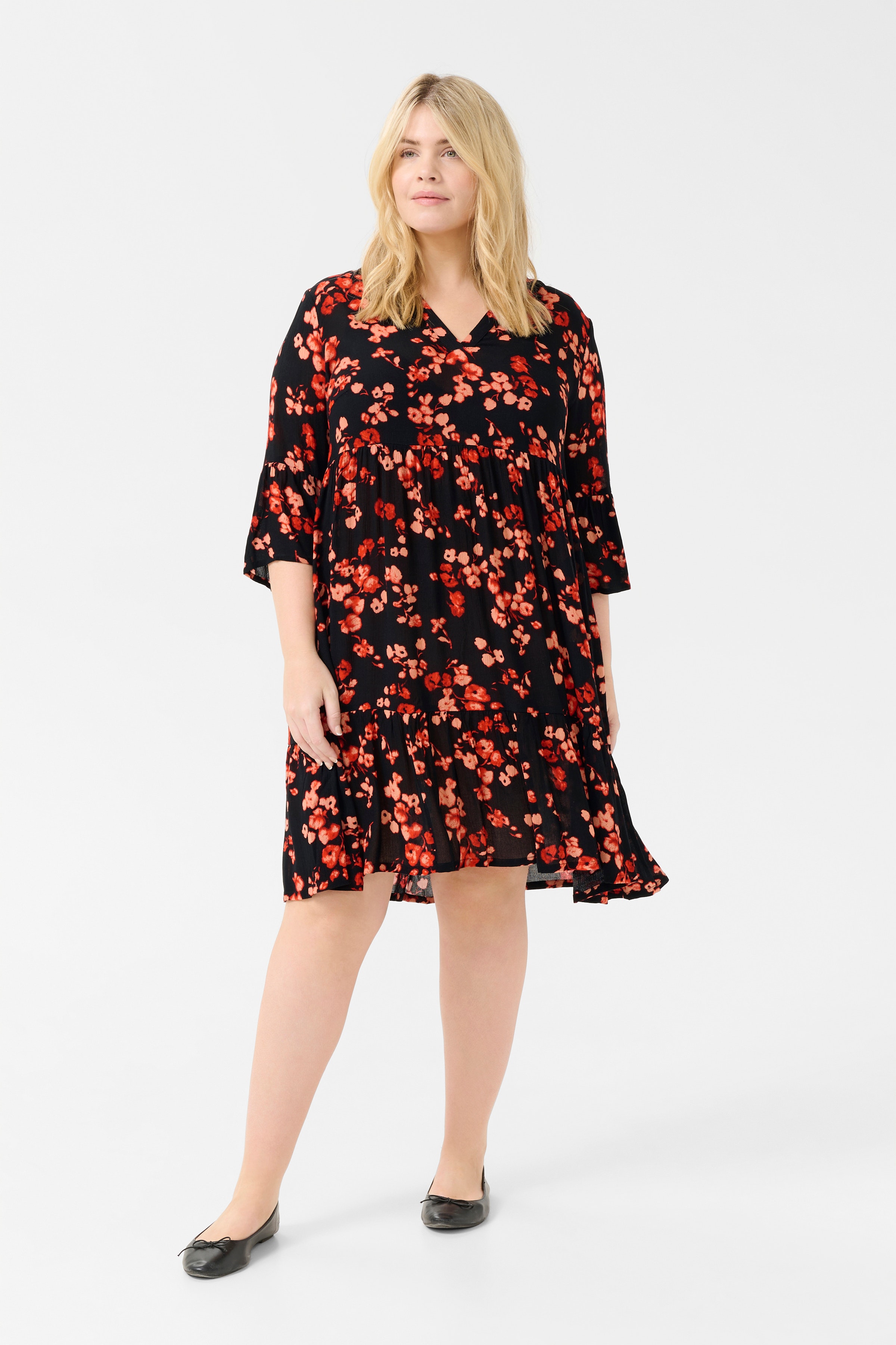 KCami Dress LOOKBOOK FRONT 10582029-107786