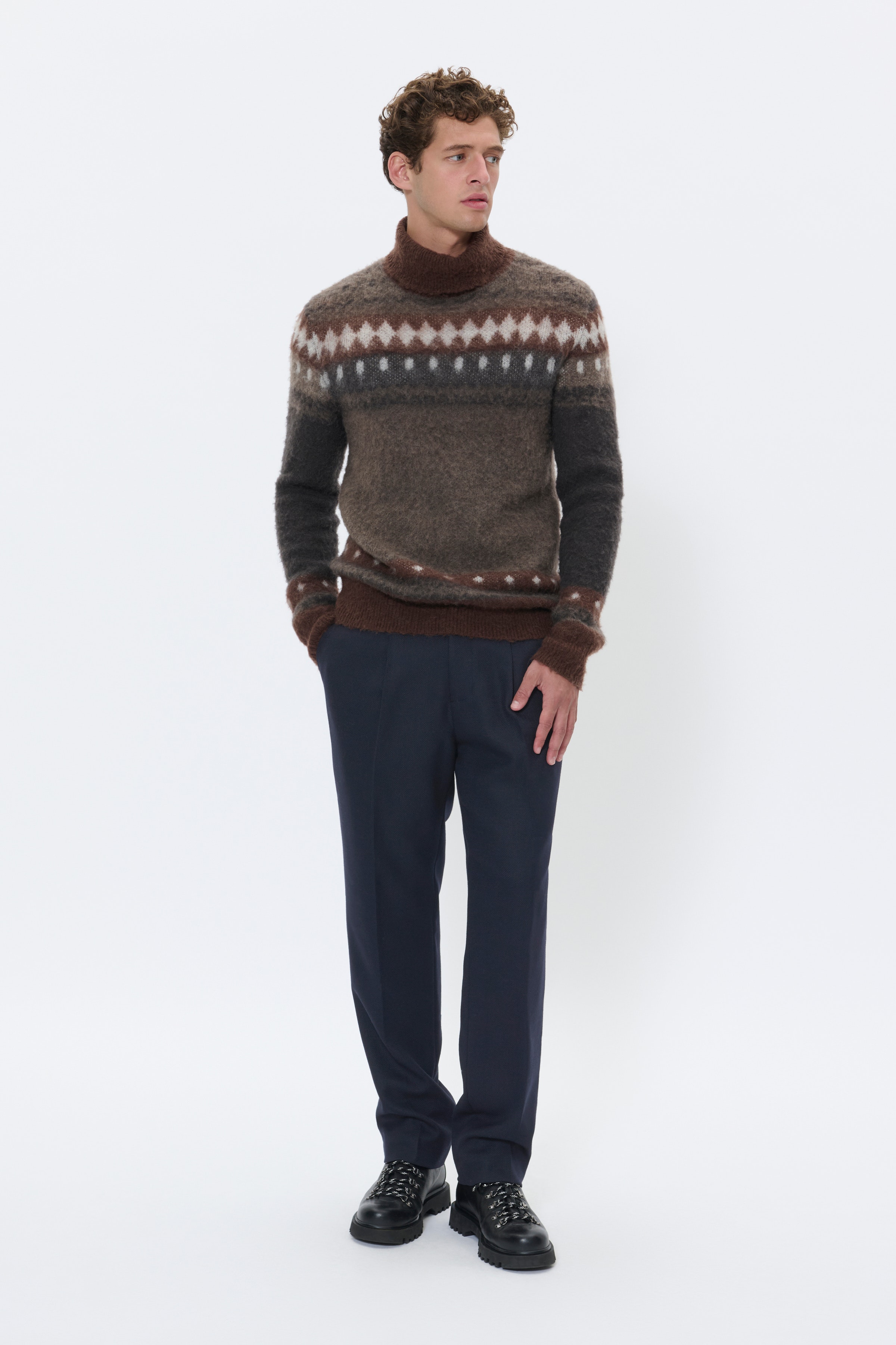 MAroll Pullover LOOKBOOK FRONT 30208627-190809