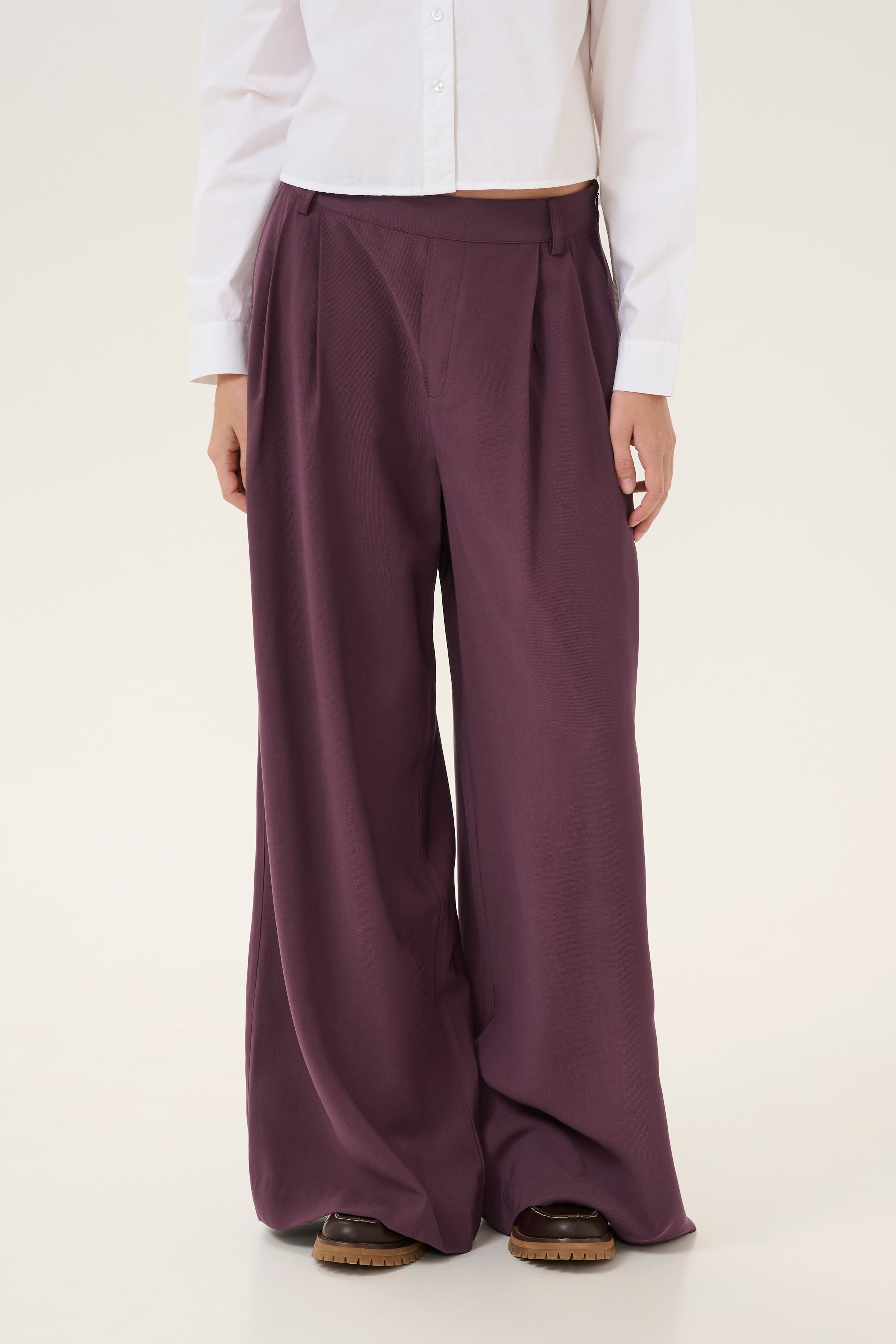 CadizMW Trousers LOOKBOOK FRONT 10705012-191619