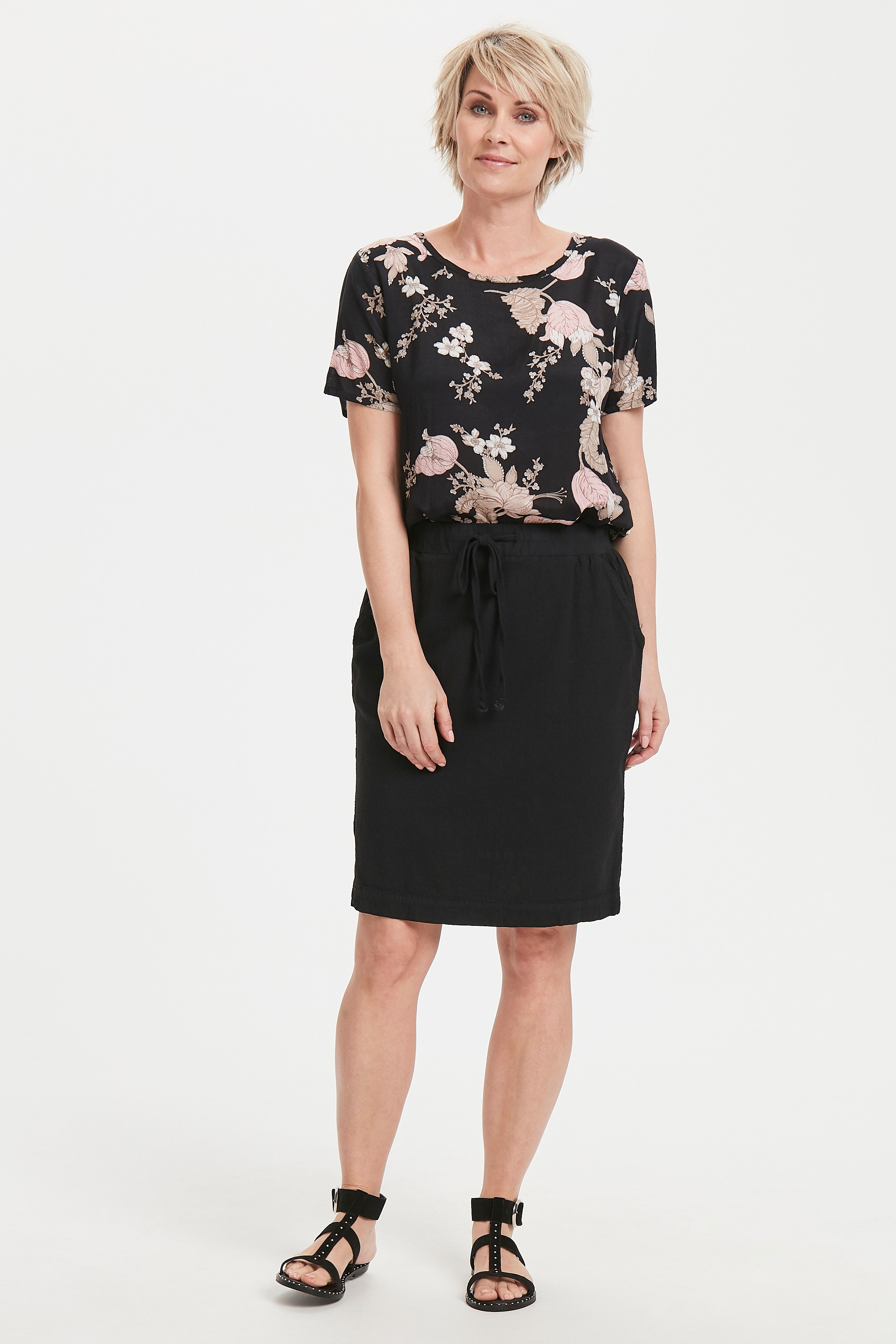 Rock LOOKBOOK FRONT 10502802-50600