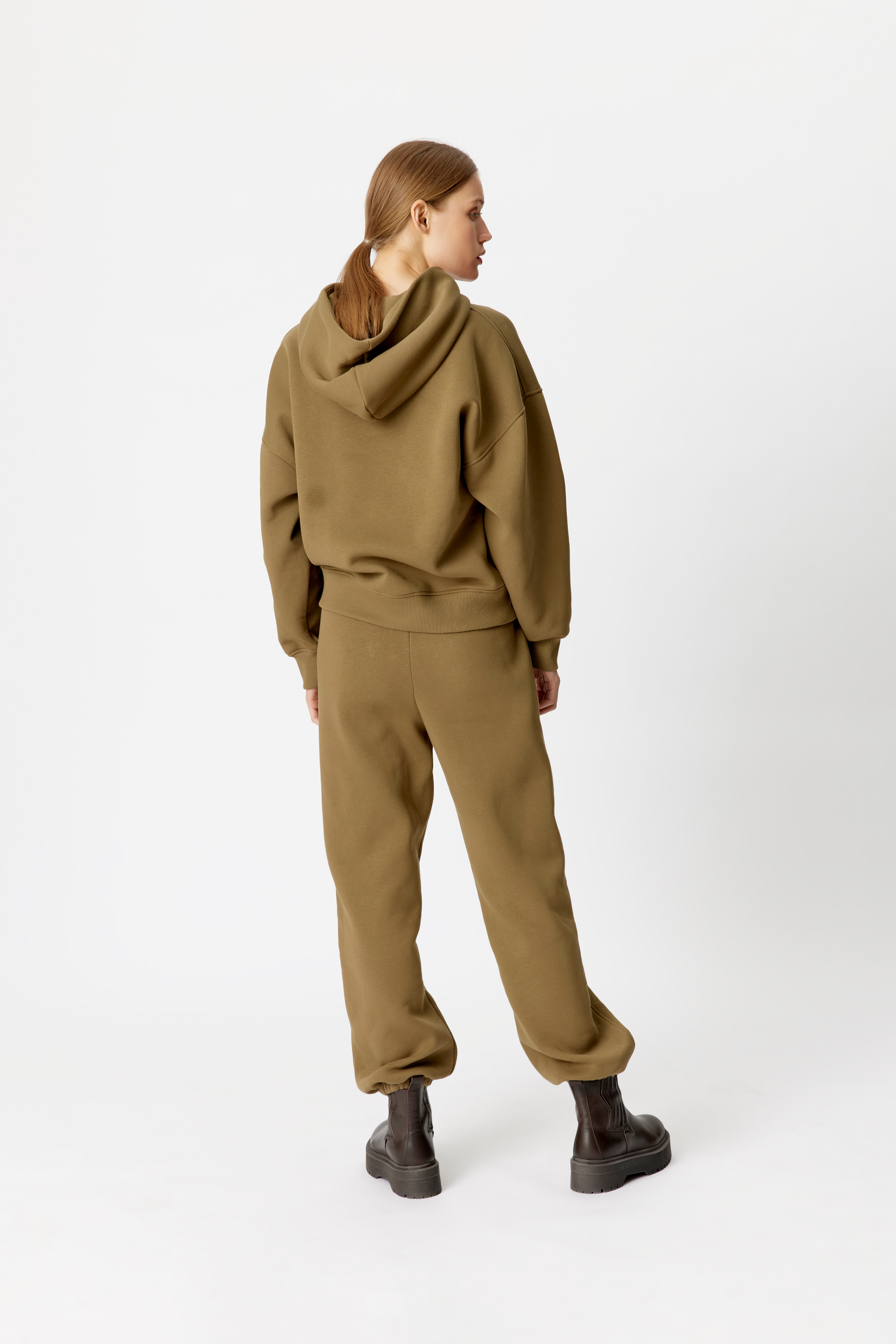 RubiGZ Trousers LOOKBOOK BACK 10905447-180820