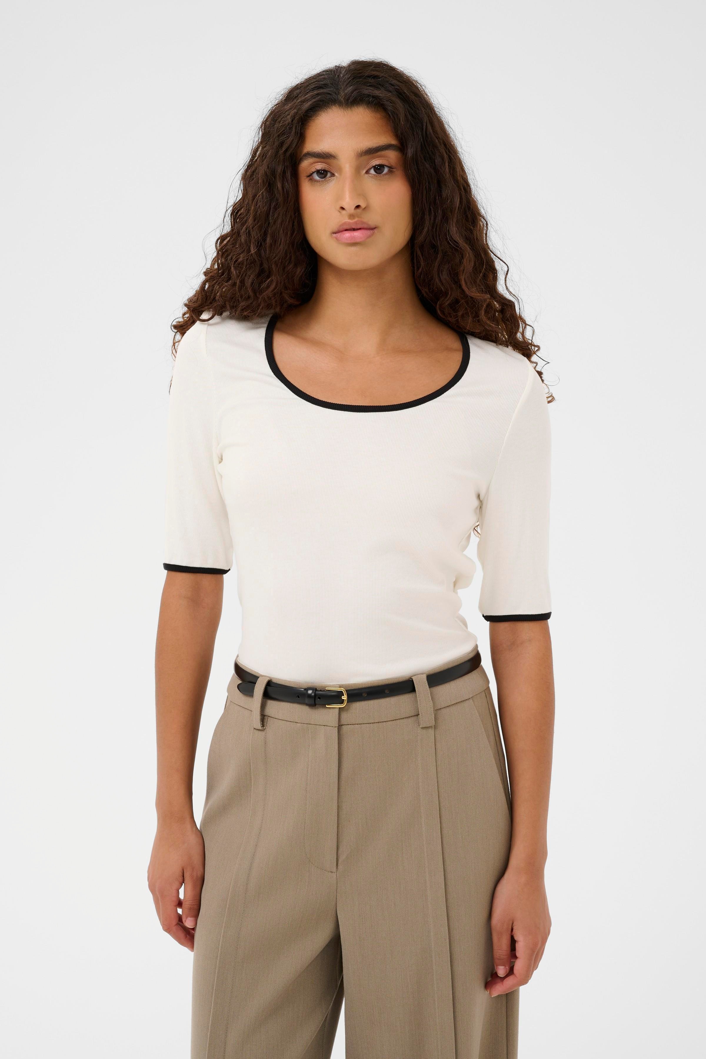 SLNaida T-shirt LOOKBOOK FRONT 30408151-111001