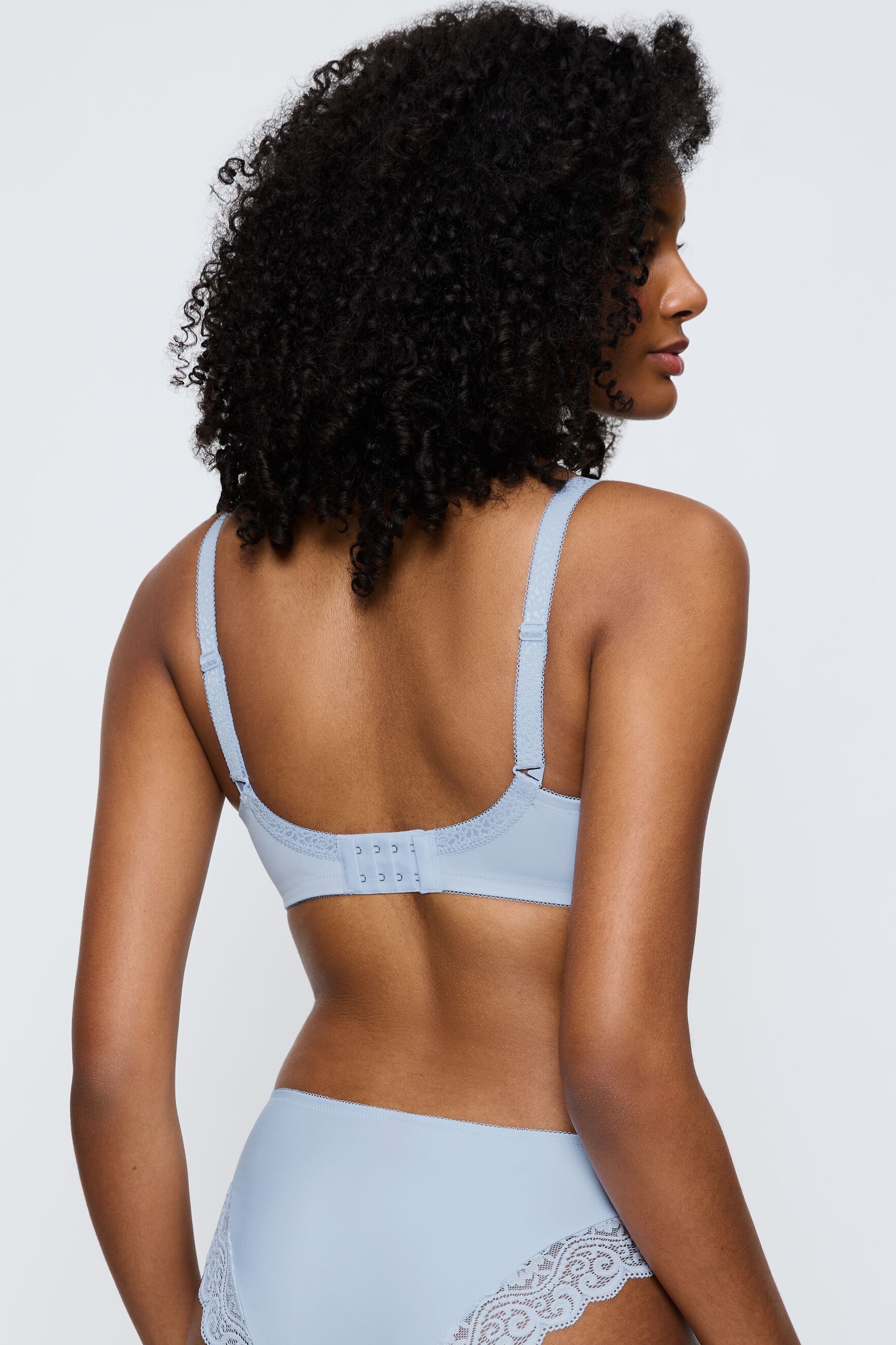 Amourette BH LOOKBOOK BACK 40500269-T00SA