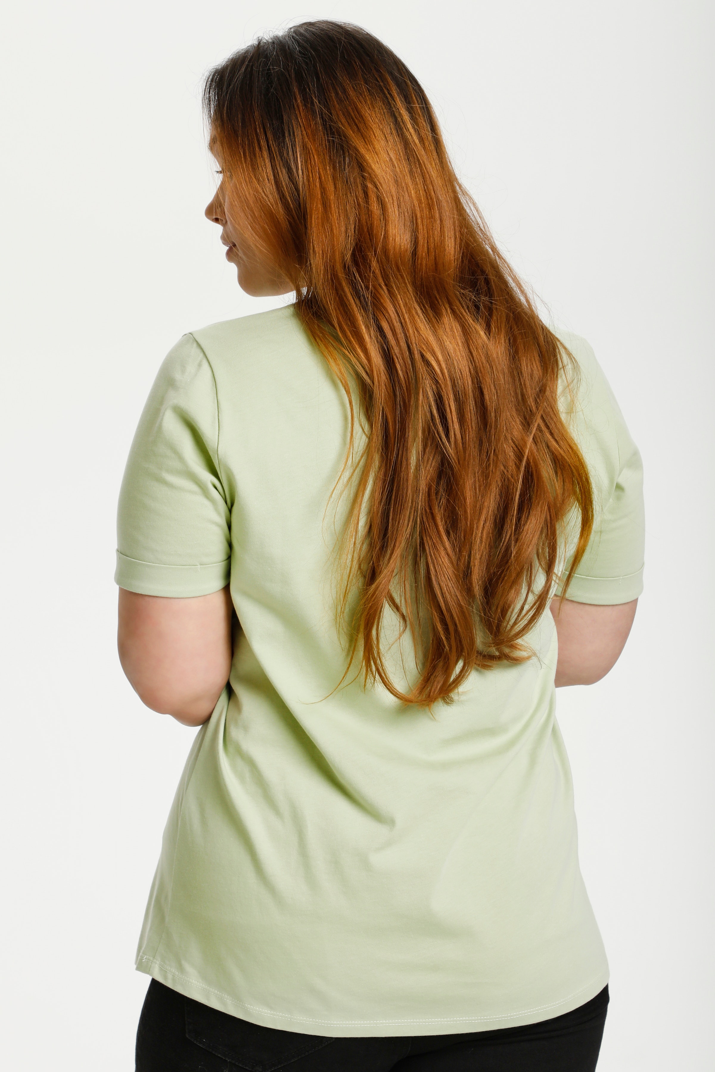 KCtanina T-shirt LOOKBOOK BACK 10580590-102092