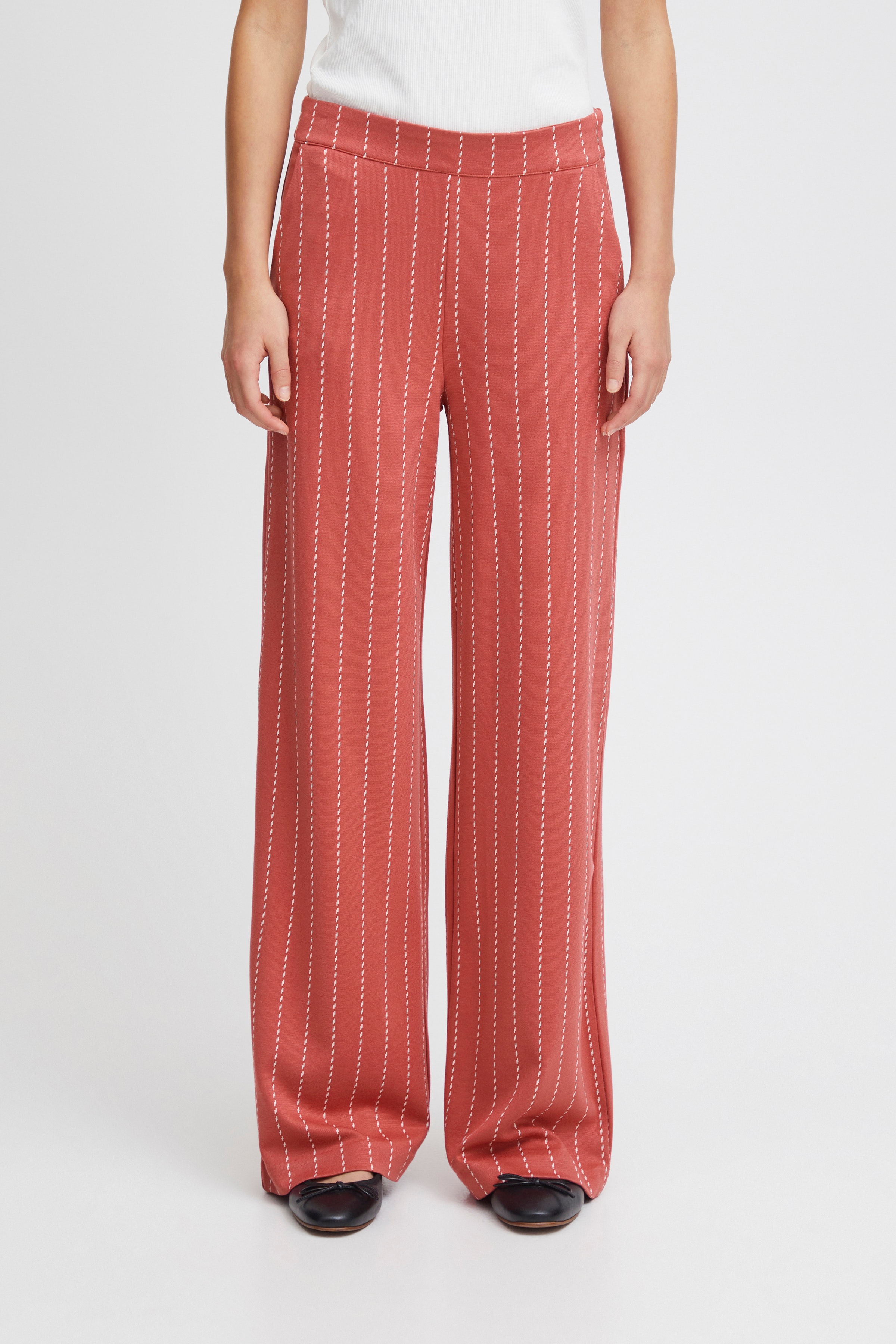 IHRUTI Trousers LOOKBOOK FRONT 20120474-171537