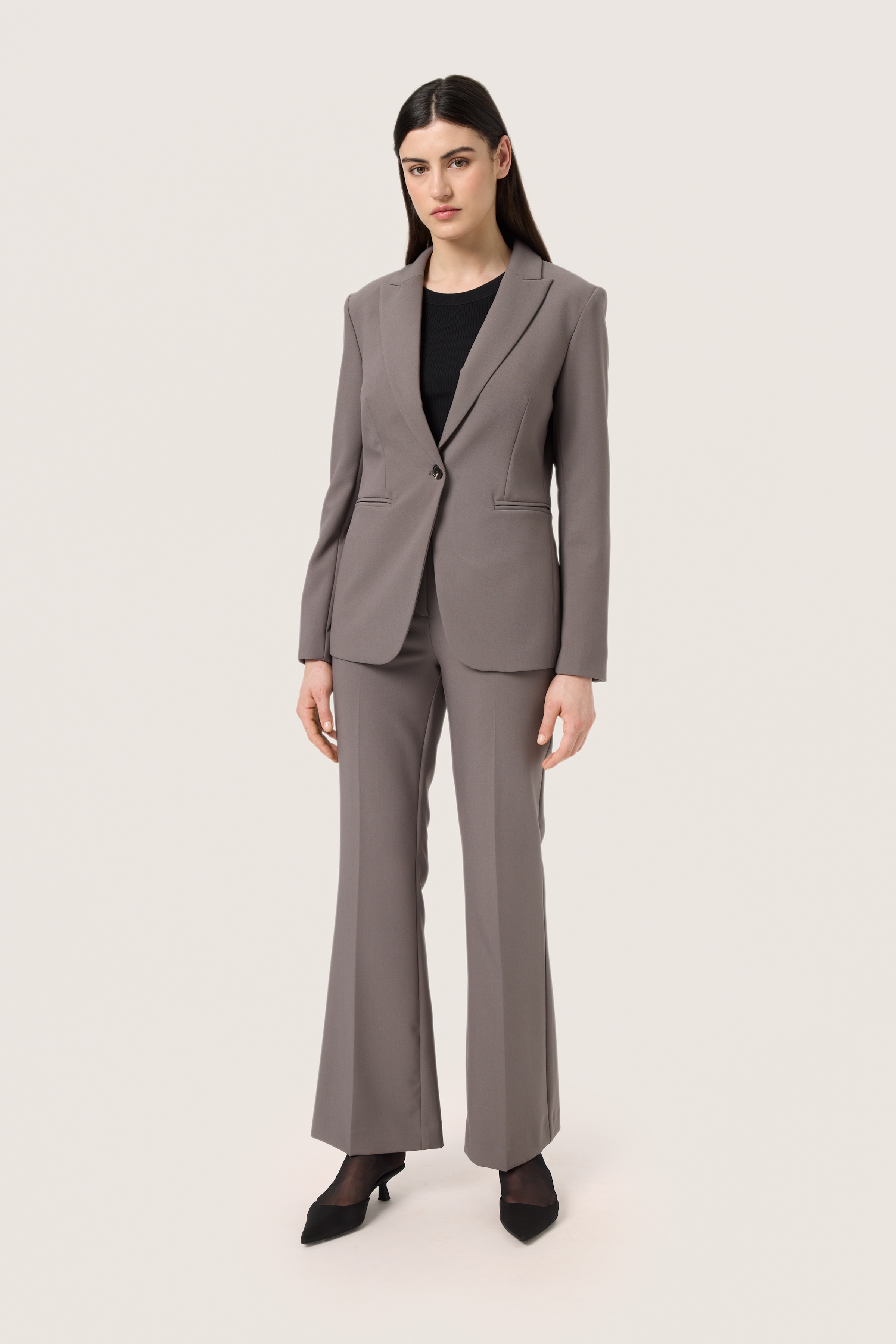 SLCorinne Blazer LOOKBOOK FRONT 30407532-180403