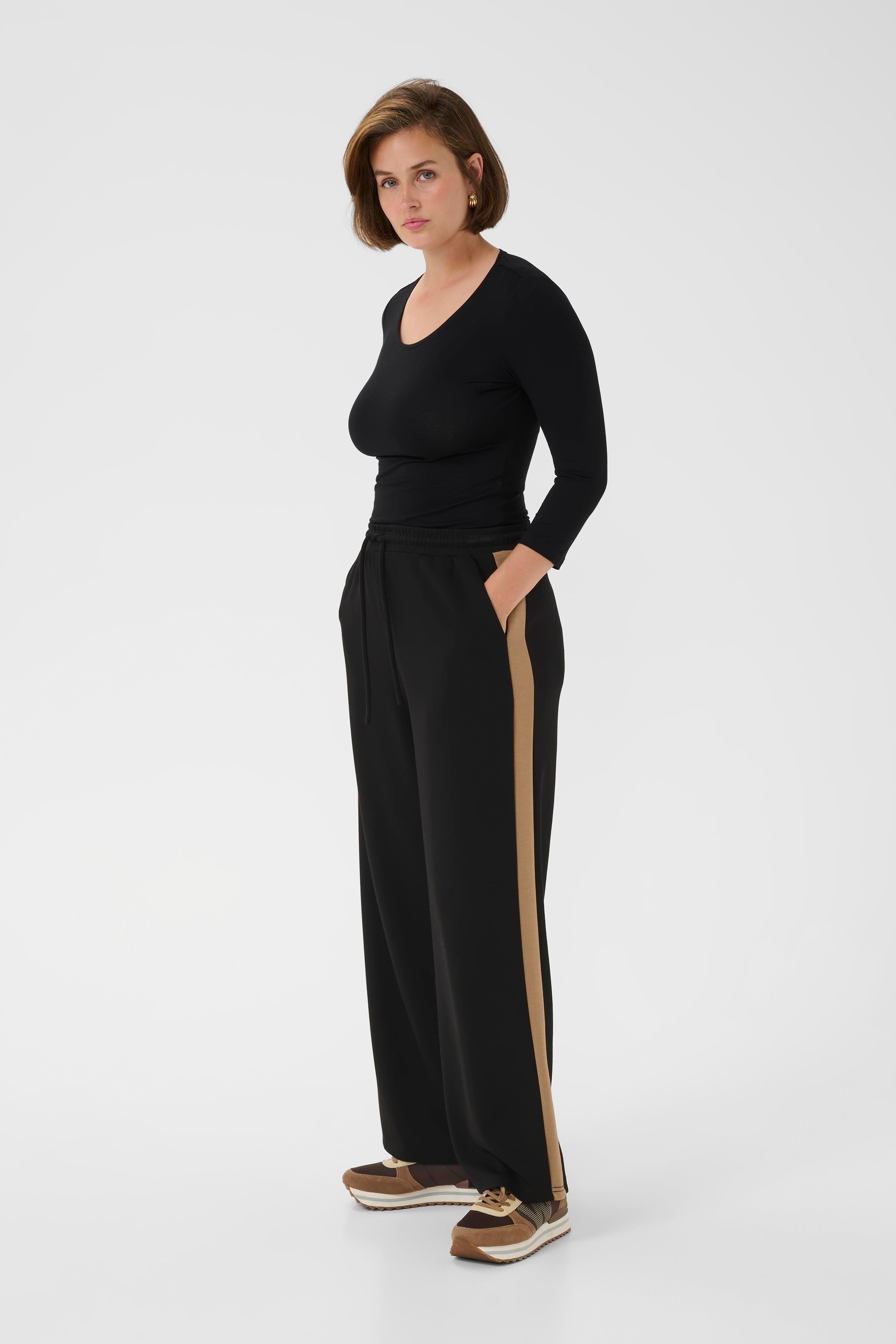 BPtrudy Hose LOOKBOOK FRONT 40200050-108656