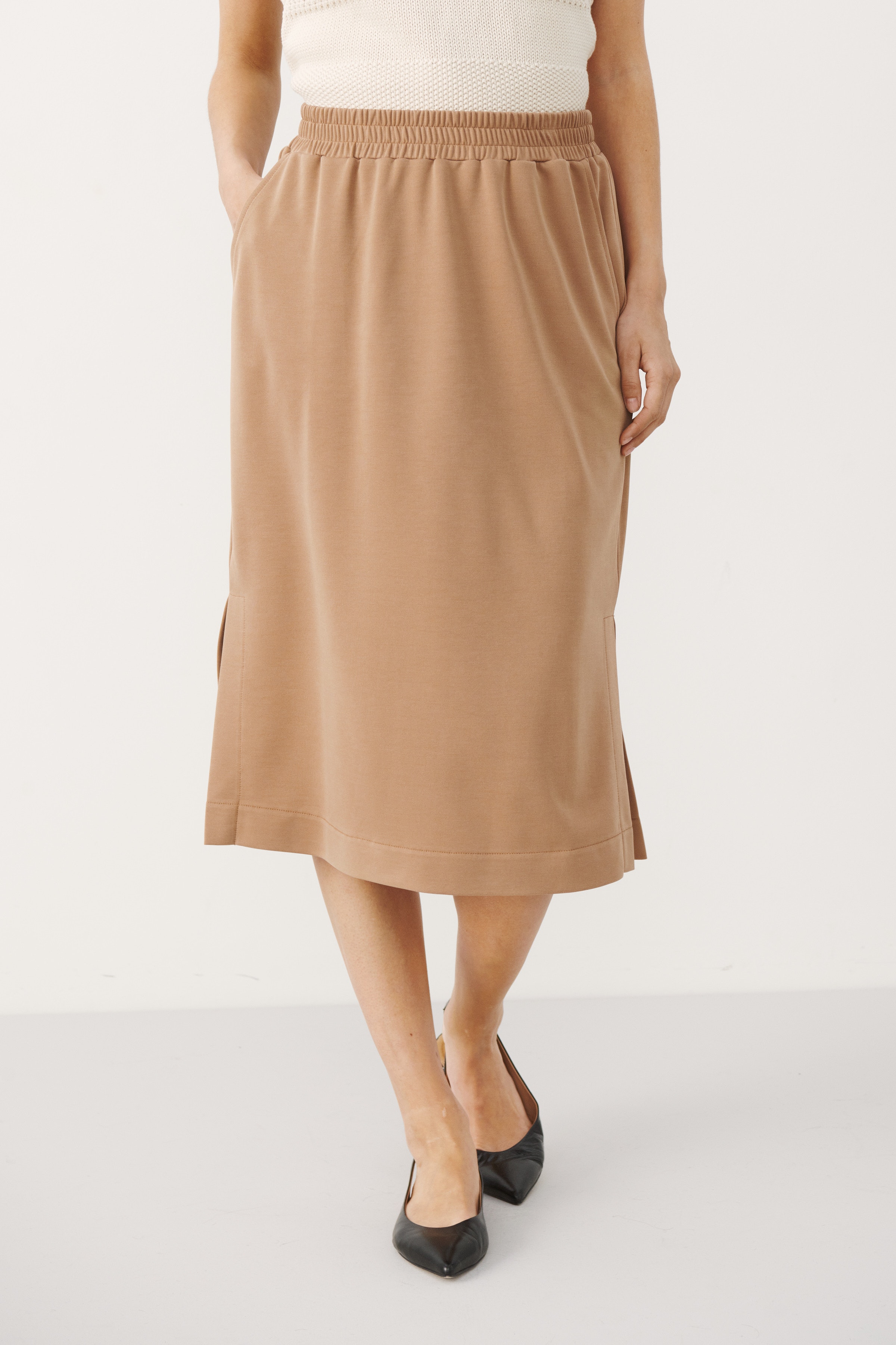 JaslynPW Skirt LOOKBOOK FRONT 30306164-171038