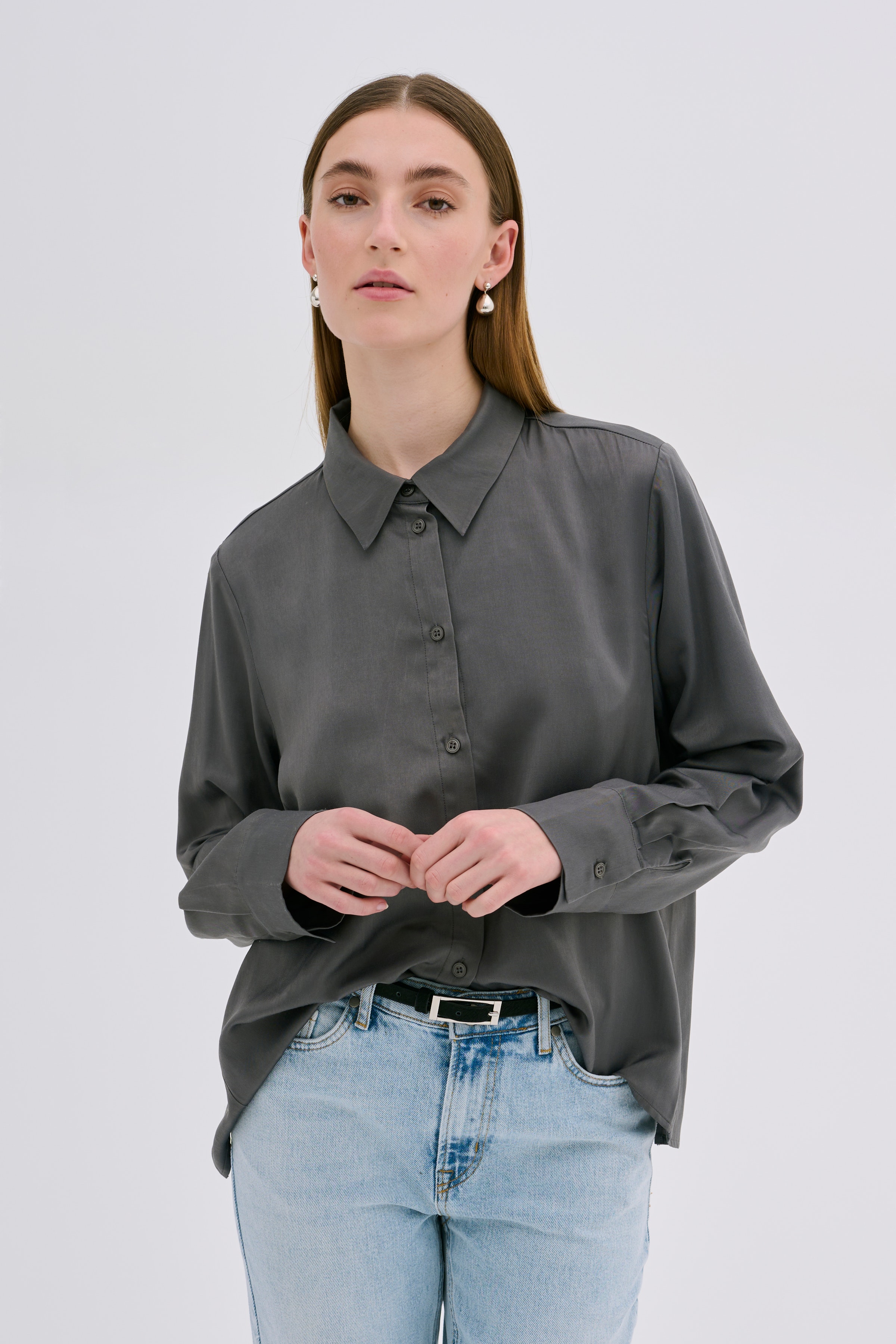 EstelleMW Shirt LOOKBOOK FRONT 10704552-180000