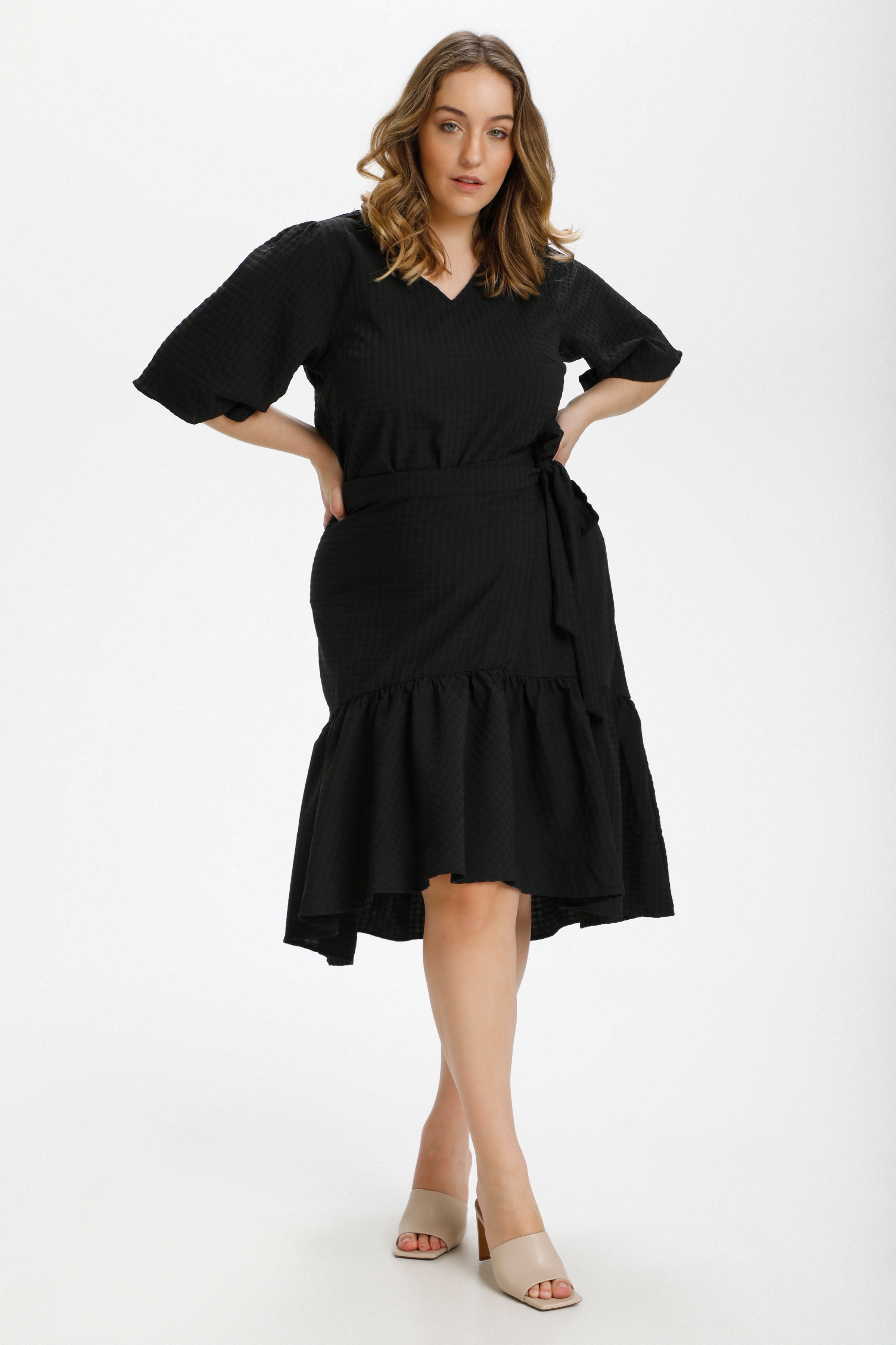 KCjosie Wrap Rok LOOKBOOK FRONT 10580369-100121
