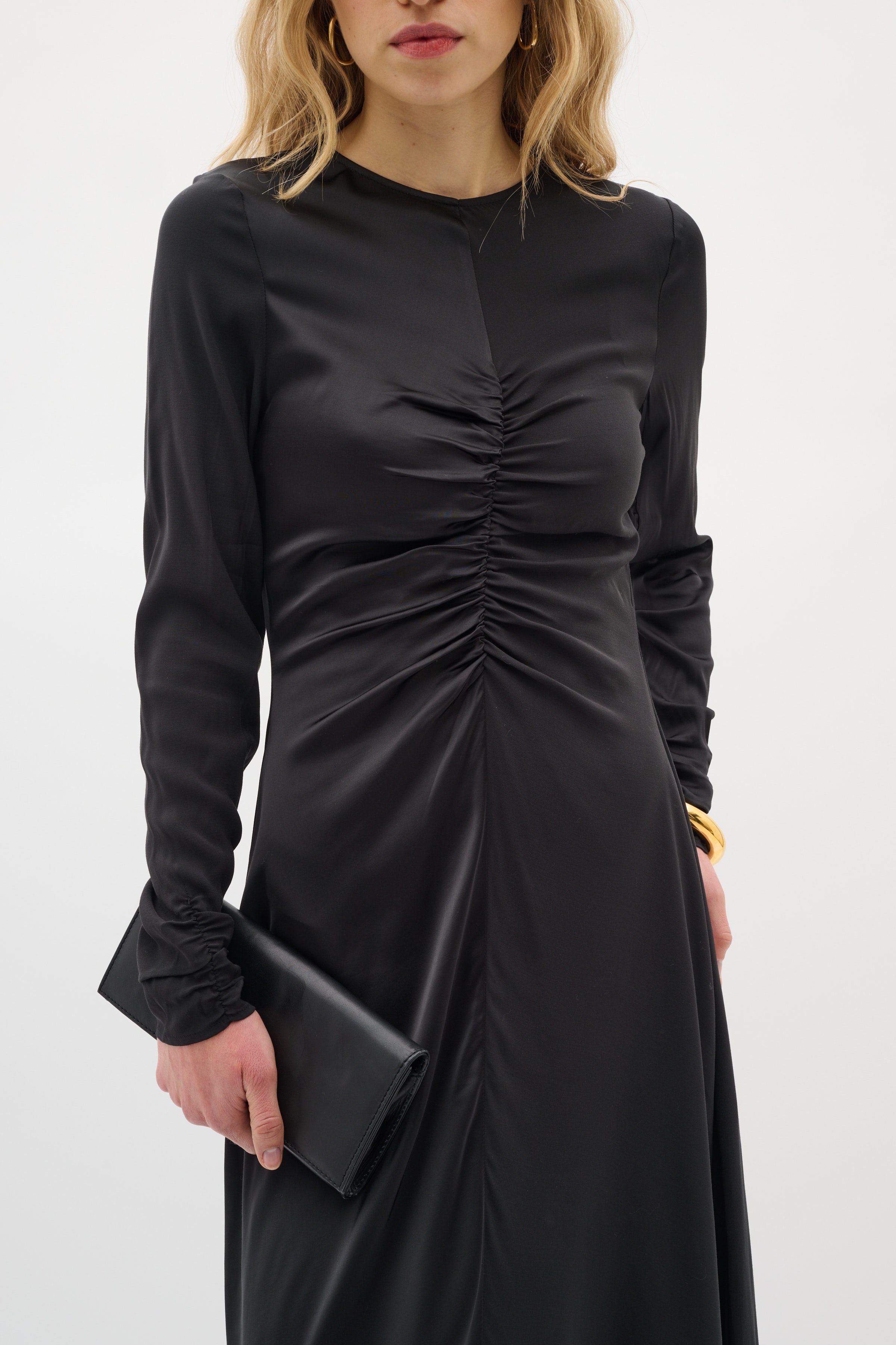 ArwenIW Dress LOOKBOOK FRONT 30110903-194008