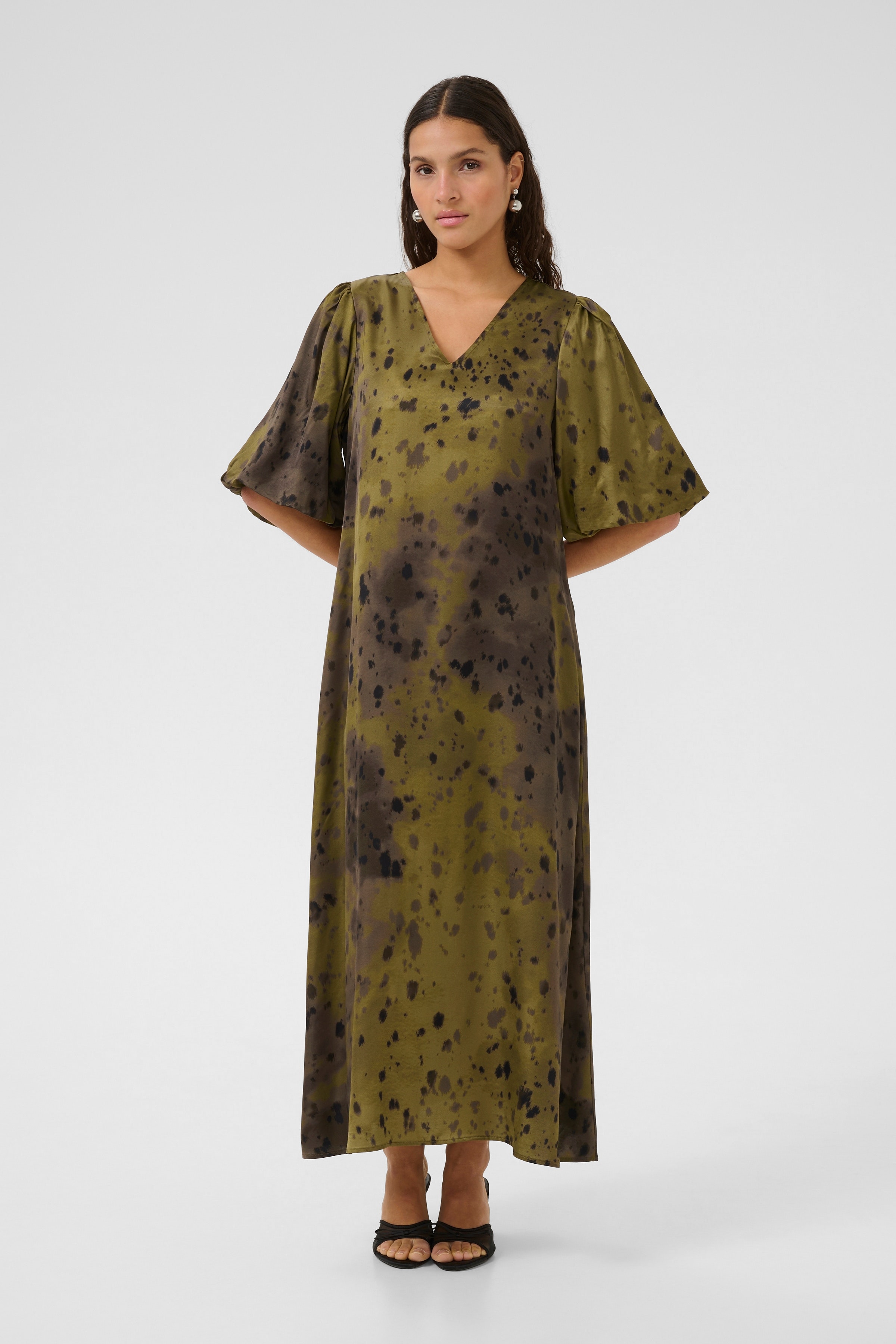 KBBella Dress LOOKBOOK FRONT 10105635-108296