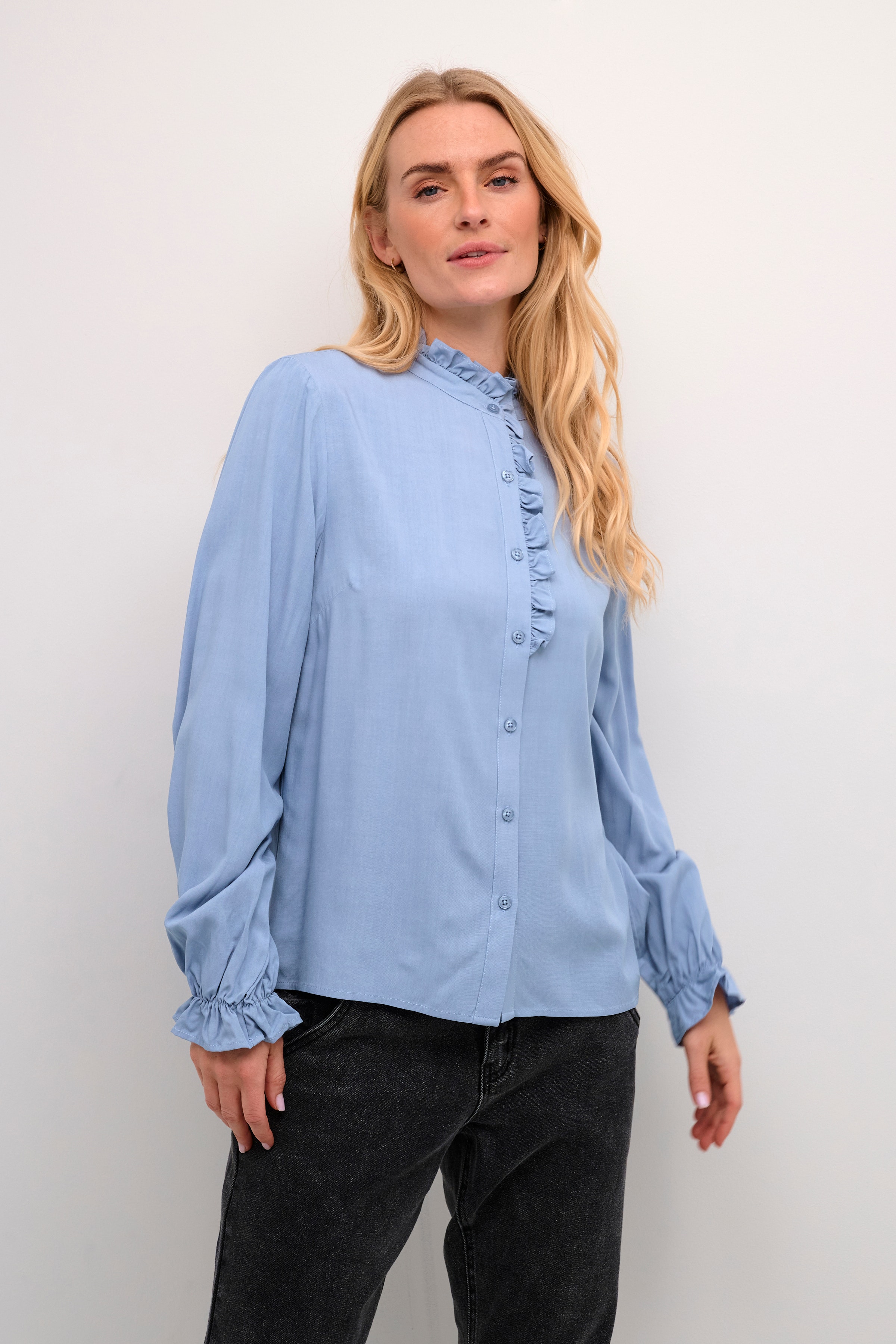 CRVenea Shirt LOOKBOOK FRONT 10612434-164023