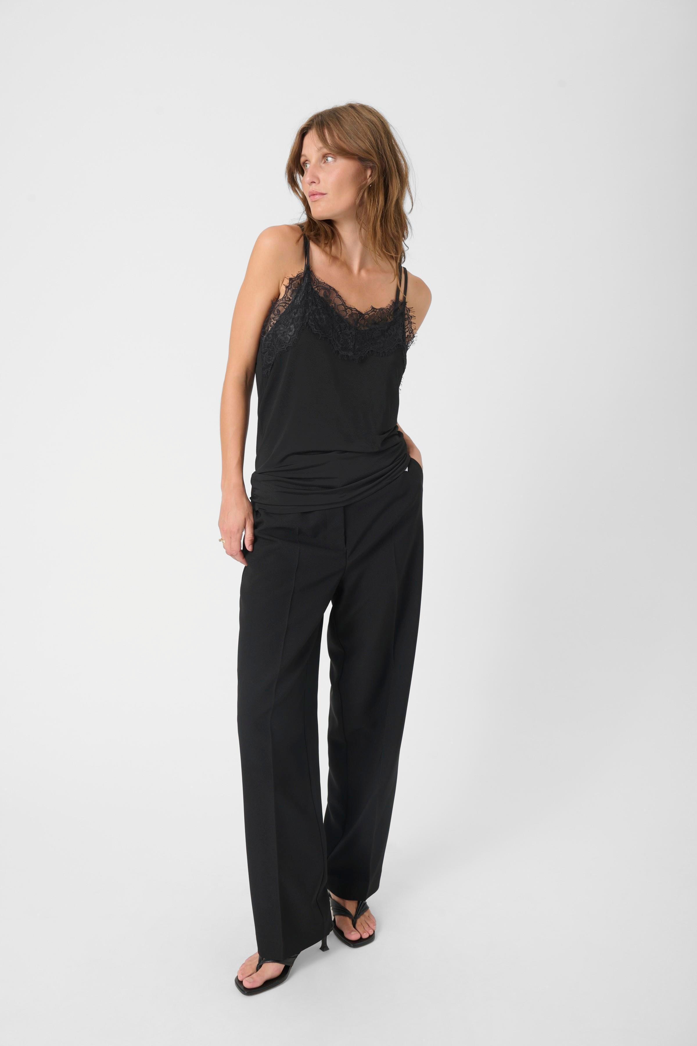 SLClara Top LOOKBOOK FRONT 30403547-40050