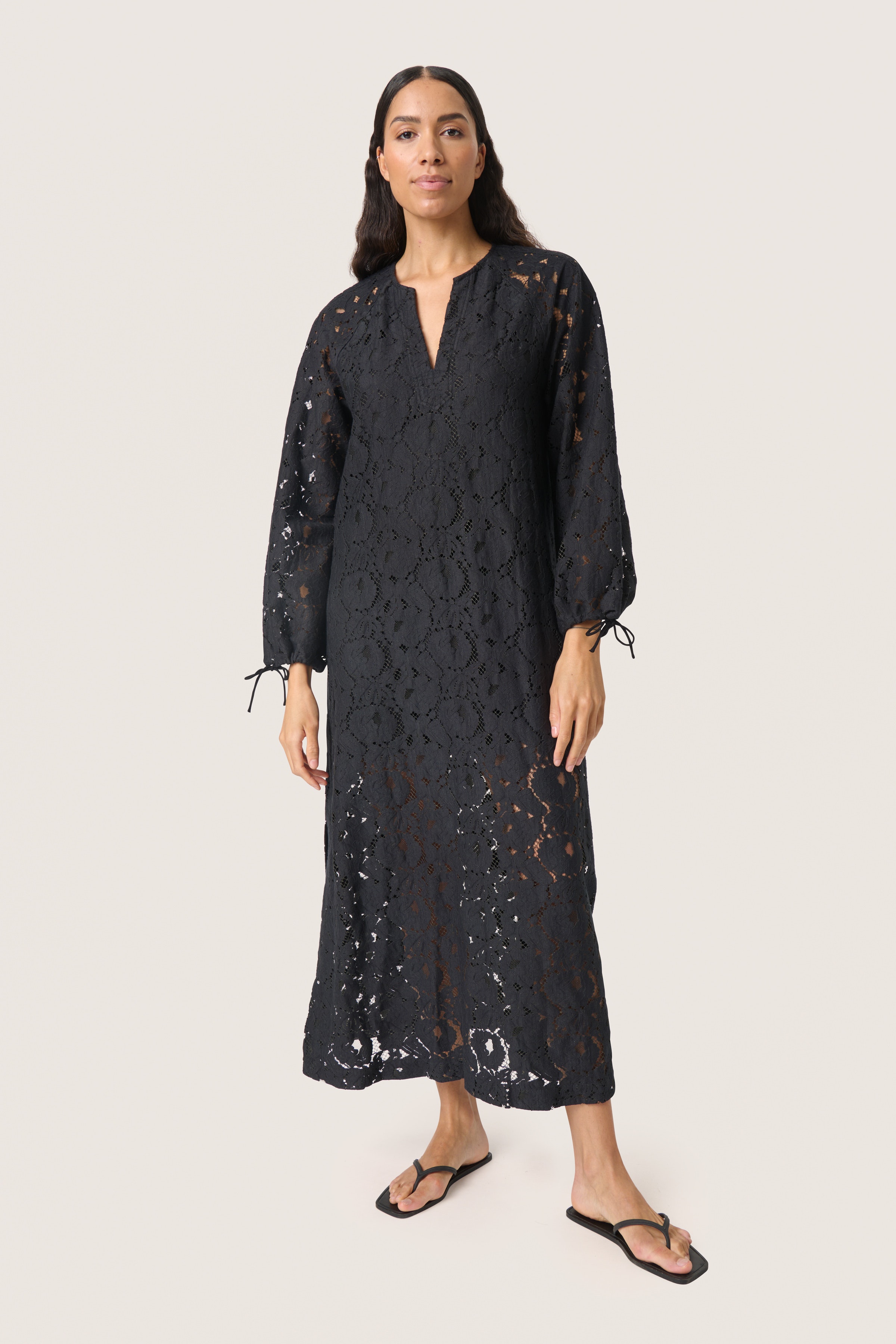 SLTaya Jurk LOOKBOOK FRONT 30408672-194008