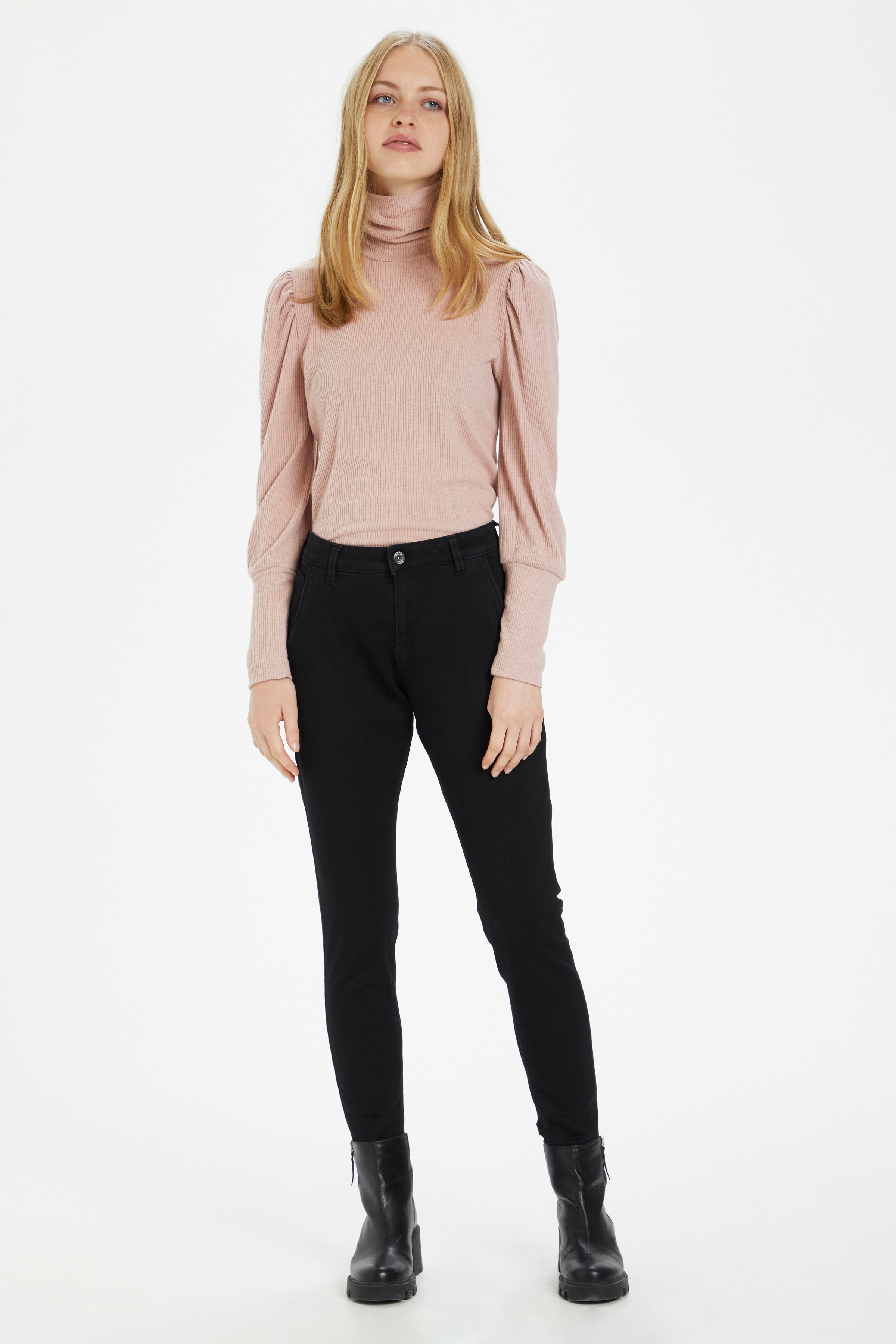 Jeans LOOKBOOK FRONT 10606910-100113